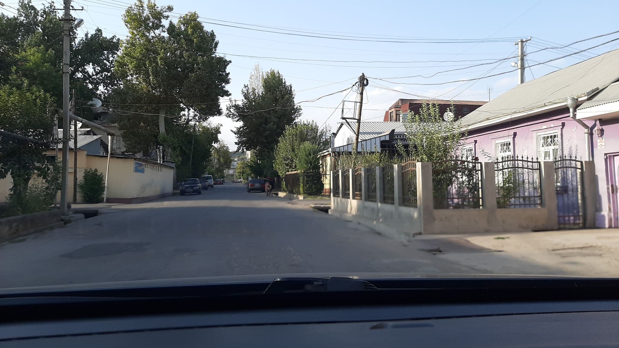 Street view near Хостел Yellow, Dushanbe — © krah (CC BY-SA · Mapillary)