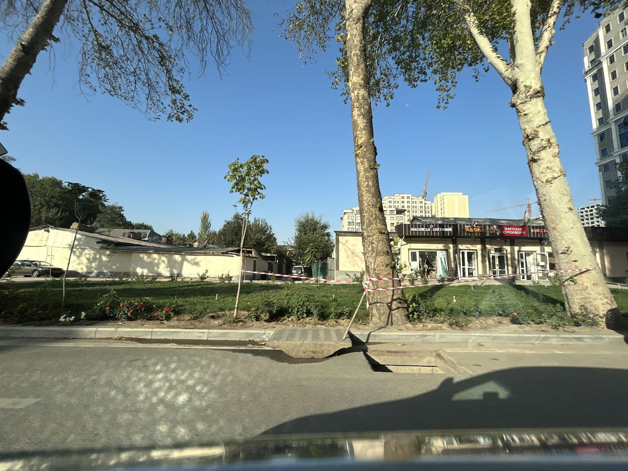 Street view near Baland Hotel Dushanbe, Dushanbe — © krah (CC BY-SA · Mapillary)