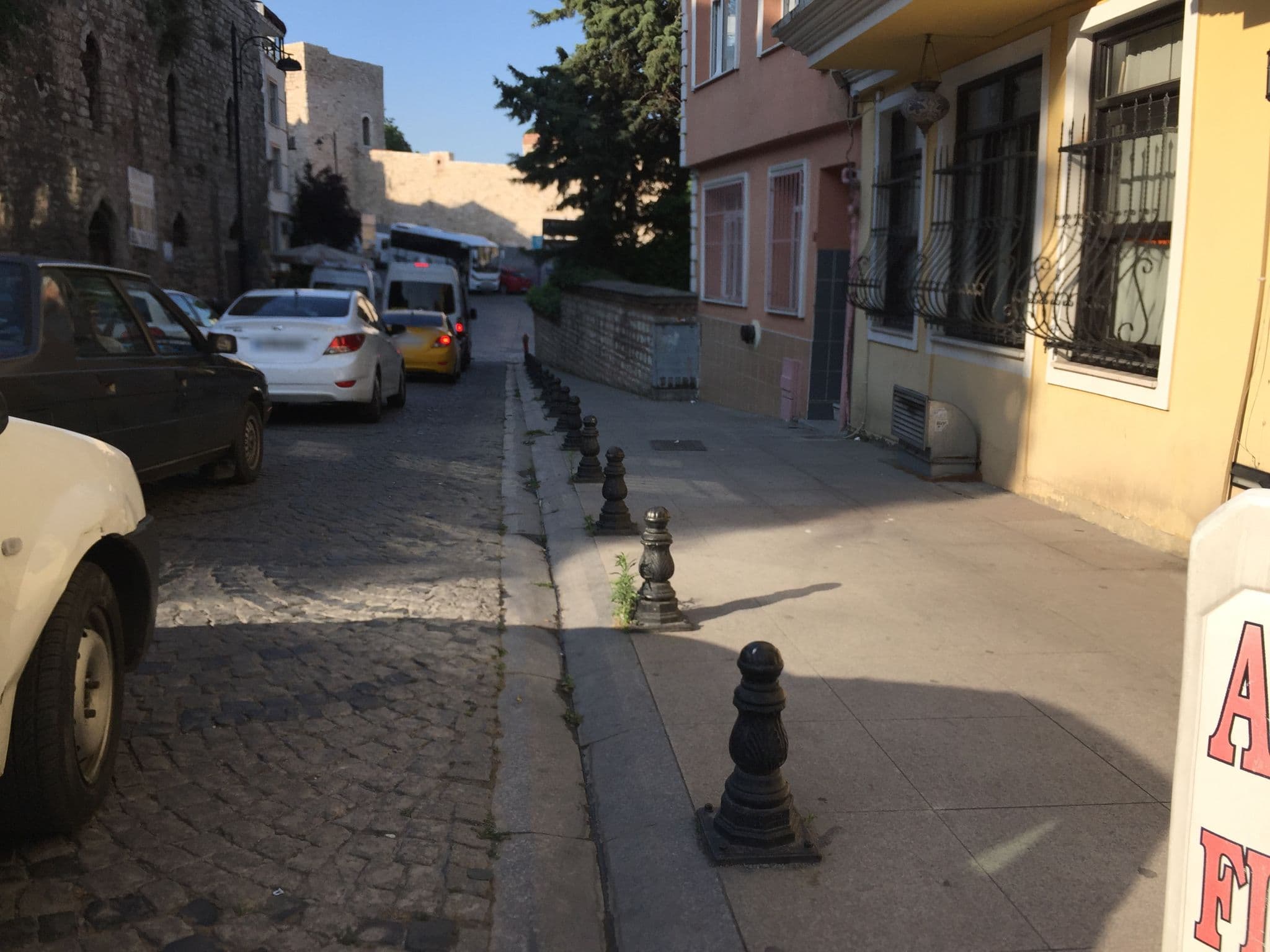 Street view near Hotel Peninsula, Sultanahmet