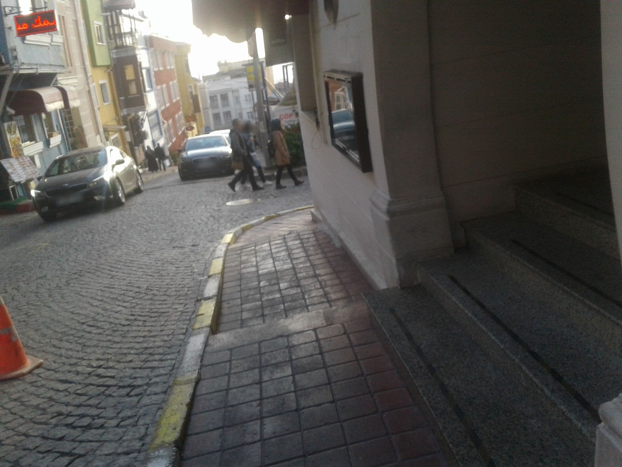 Street view near stone garden house, Sultanahmet