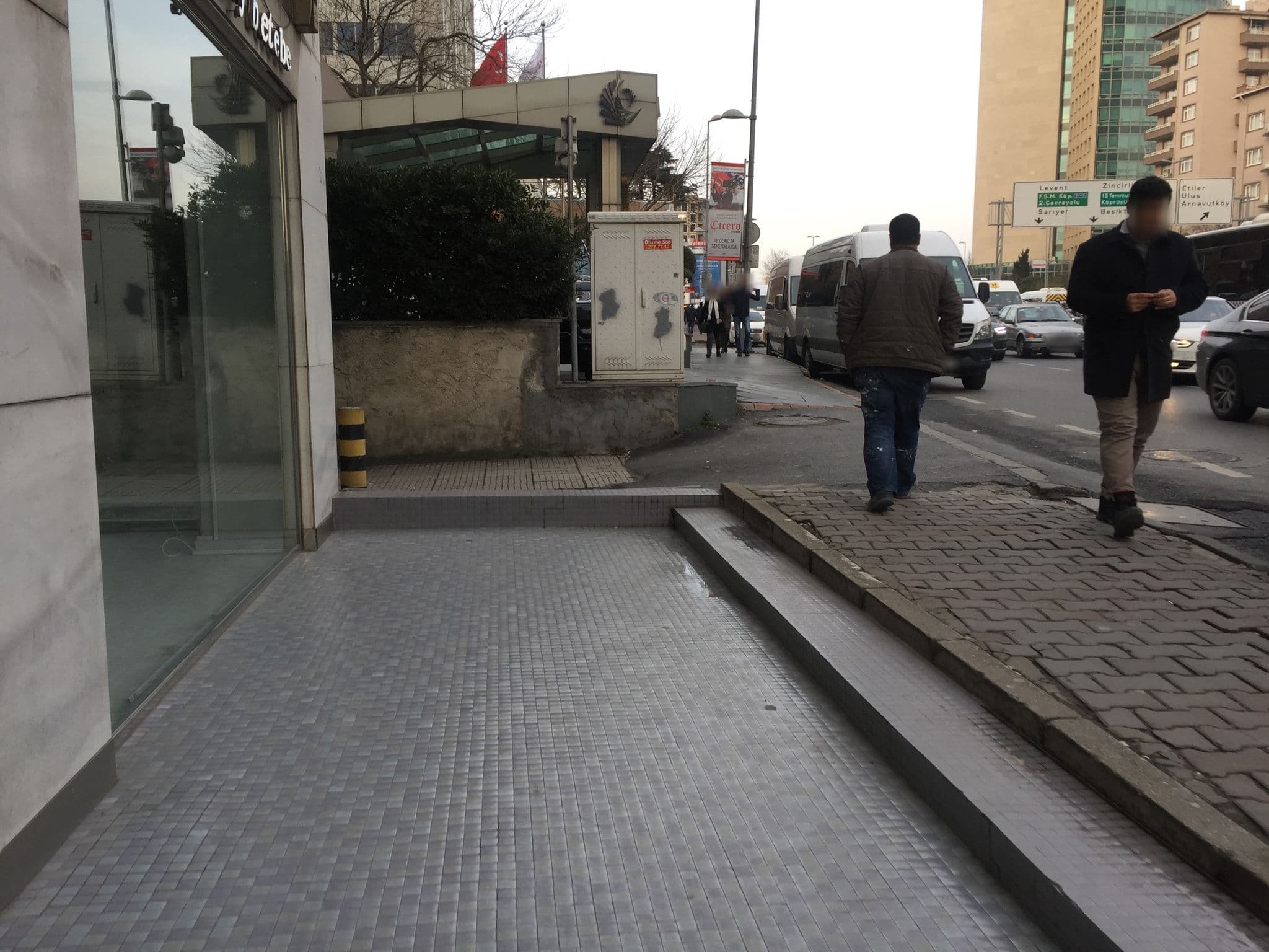 Street view near Avantgarde Hotel, Levent — © avci1995 (CC BY-SA · Mapillary)