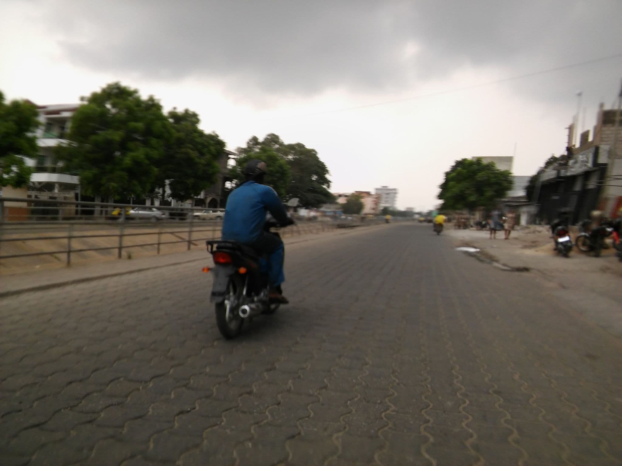 Street view near Hôtel SOSSA, Cotonou — © saliousoft (CC BY-SA · Mapillary)