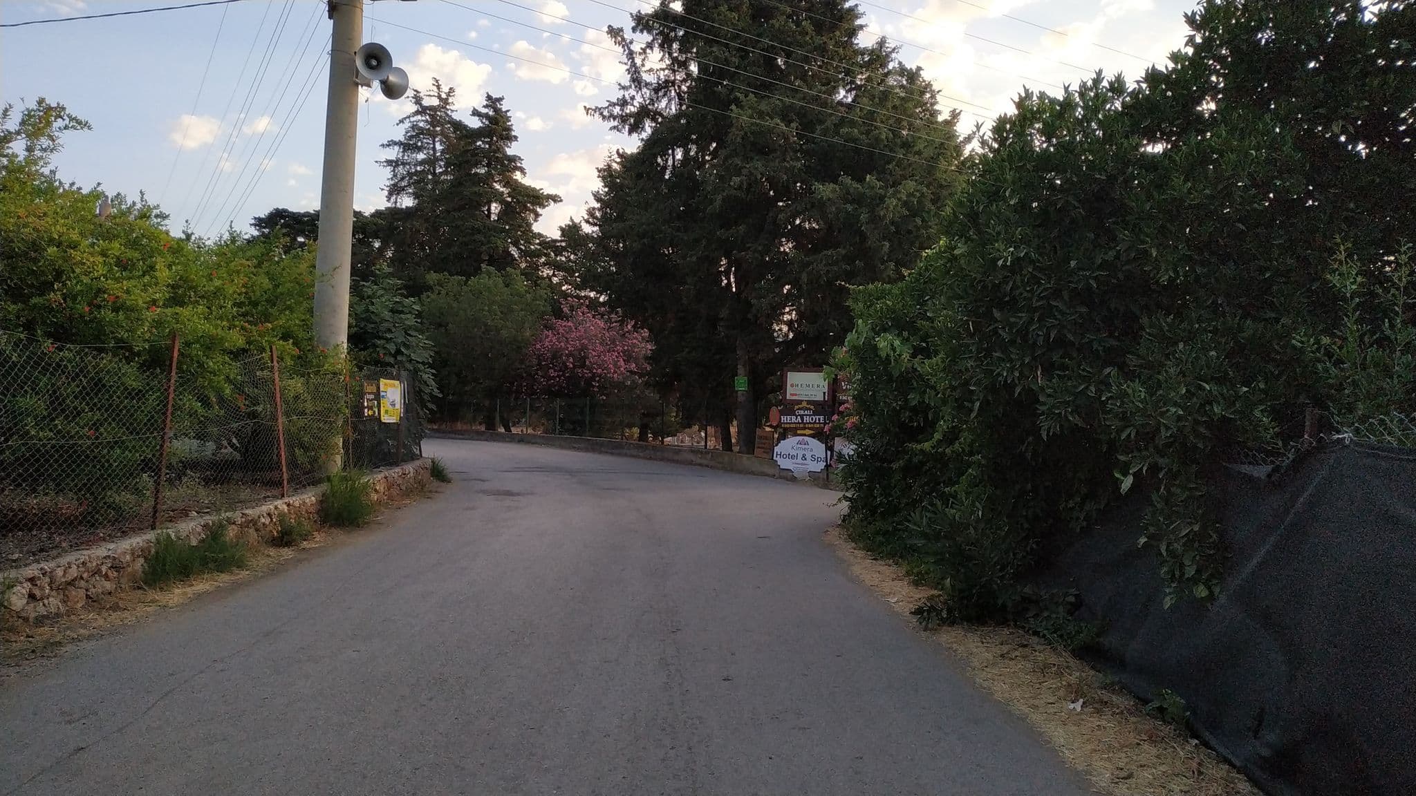 Street view near Azur Hotel, Ulupınar — © limping (CC BY-SA · Mapillary)