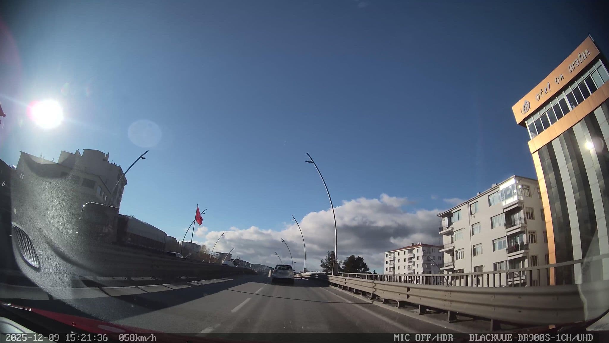 Street view near otel on arslan, Uşak — © unen (CC BY-SA · Mapillary)