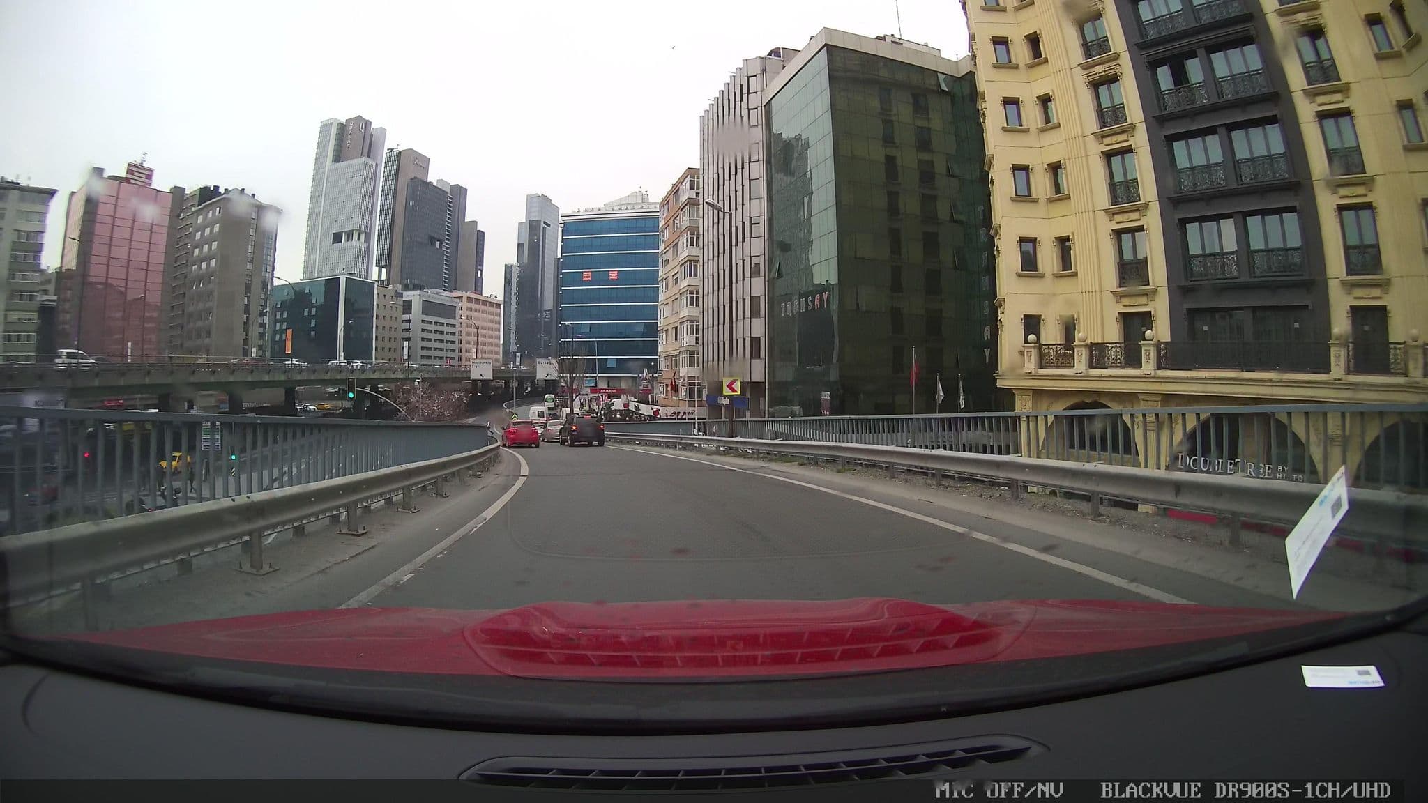 Street view near DoubleTree by Hilton Istanbul Gayrettepe, Şişli — © ademturkmen (CC BY-SA · Mapillary)