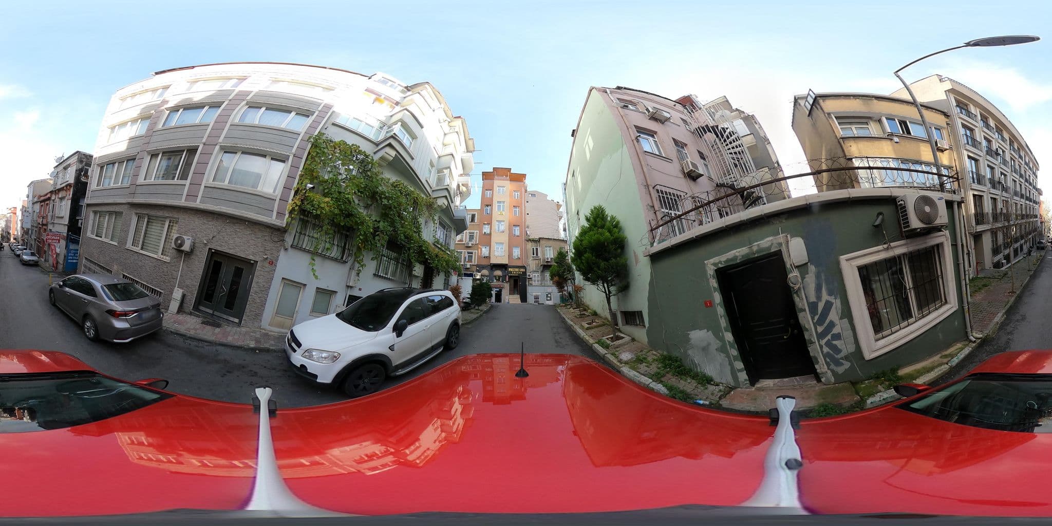 Street view near Taksim Green House Hostel, Şişli