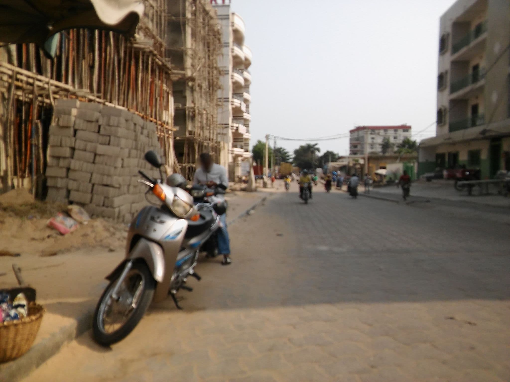 Street view near Serena Hotel, Cotonou — © saliousoft (CC BY-SA · Mapillary)