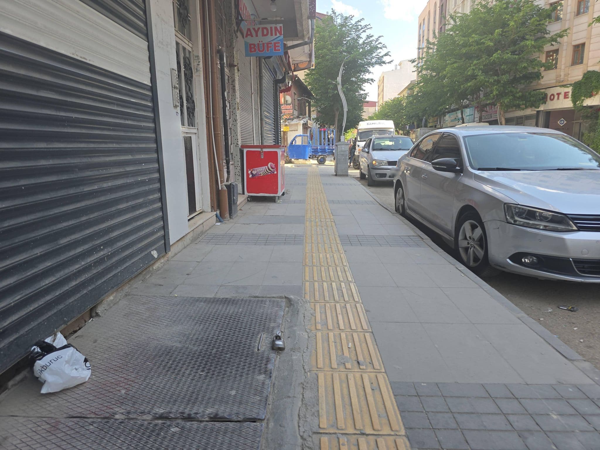 Street view near Mavi Tuana, Van — © azat2020 (CC BY-SA · Mapillary)