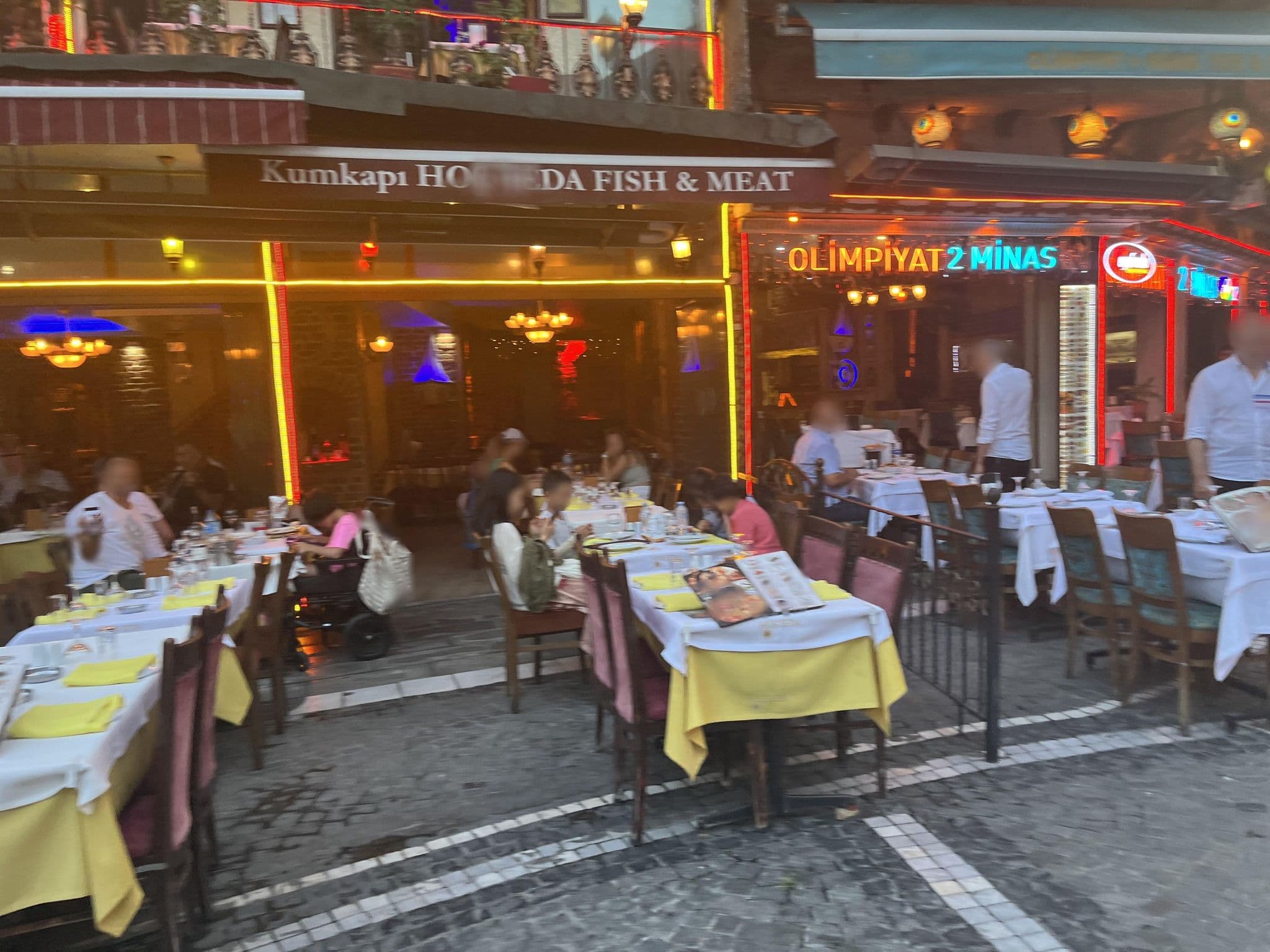 Street view near Hanchi, Sultanahmet
