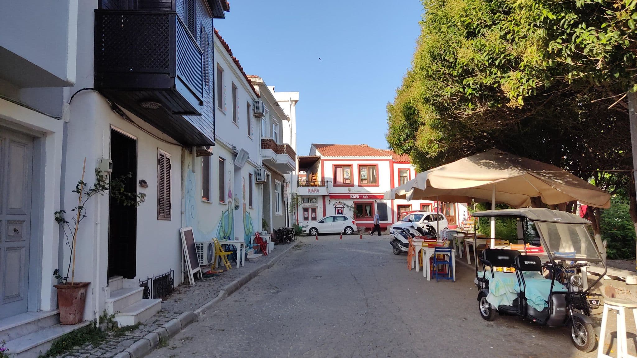 Street view near Ada Kalimera Bozcaada, Bozcaada — © orkut (CC BY-SA · Mapillary)