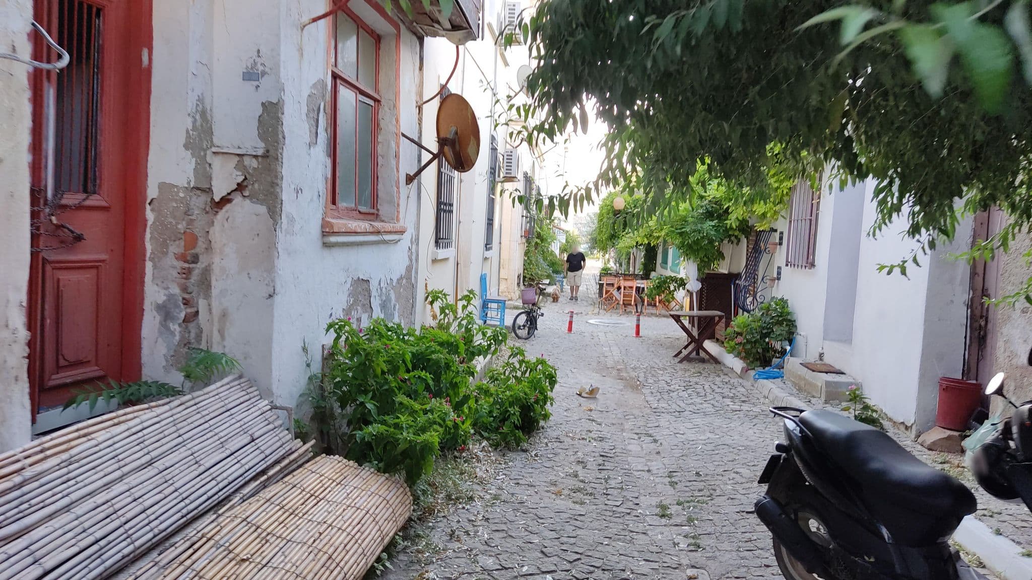Street view near Naciye Butik Otel, Bozcaada — © orkut (CC BY-SA · Mapillary)