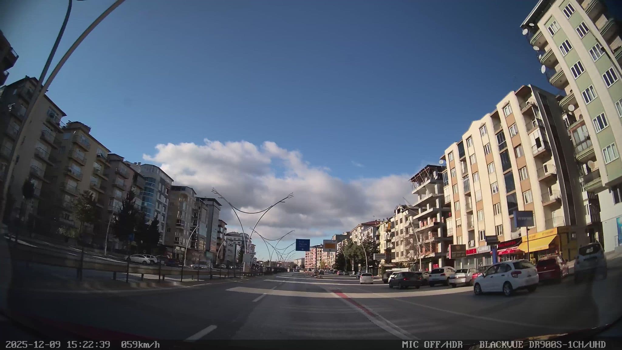 Street view near Özel Başak Kız Öğrenci Yurdu, Uşak — © unen (CC BY-SA · Mapillary)