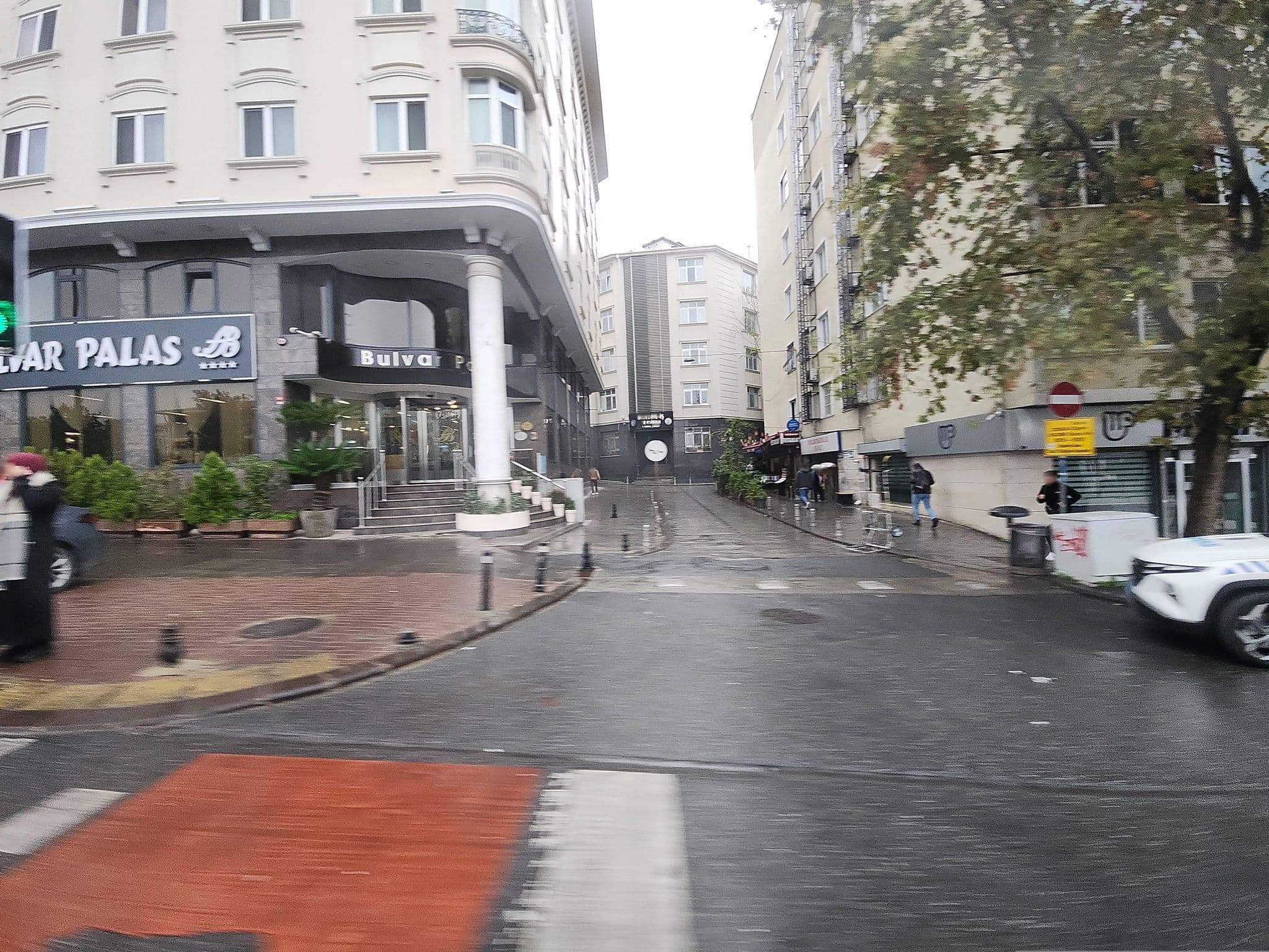 Street view near Birbey Hotel, Istanbul