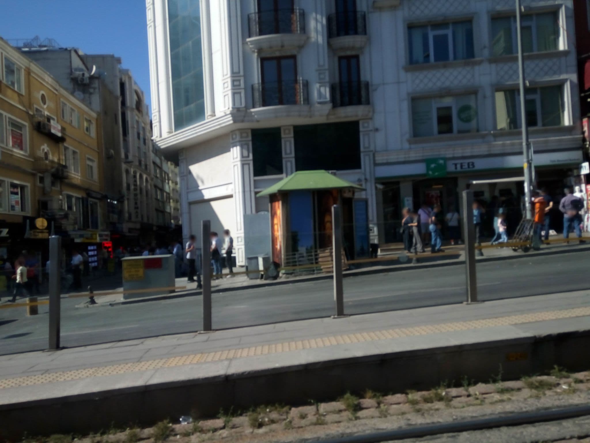Street view near Has Hotel, Istanbul
