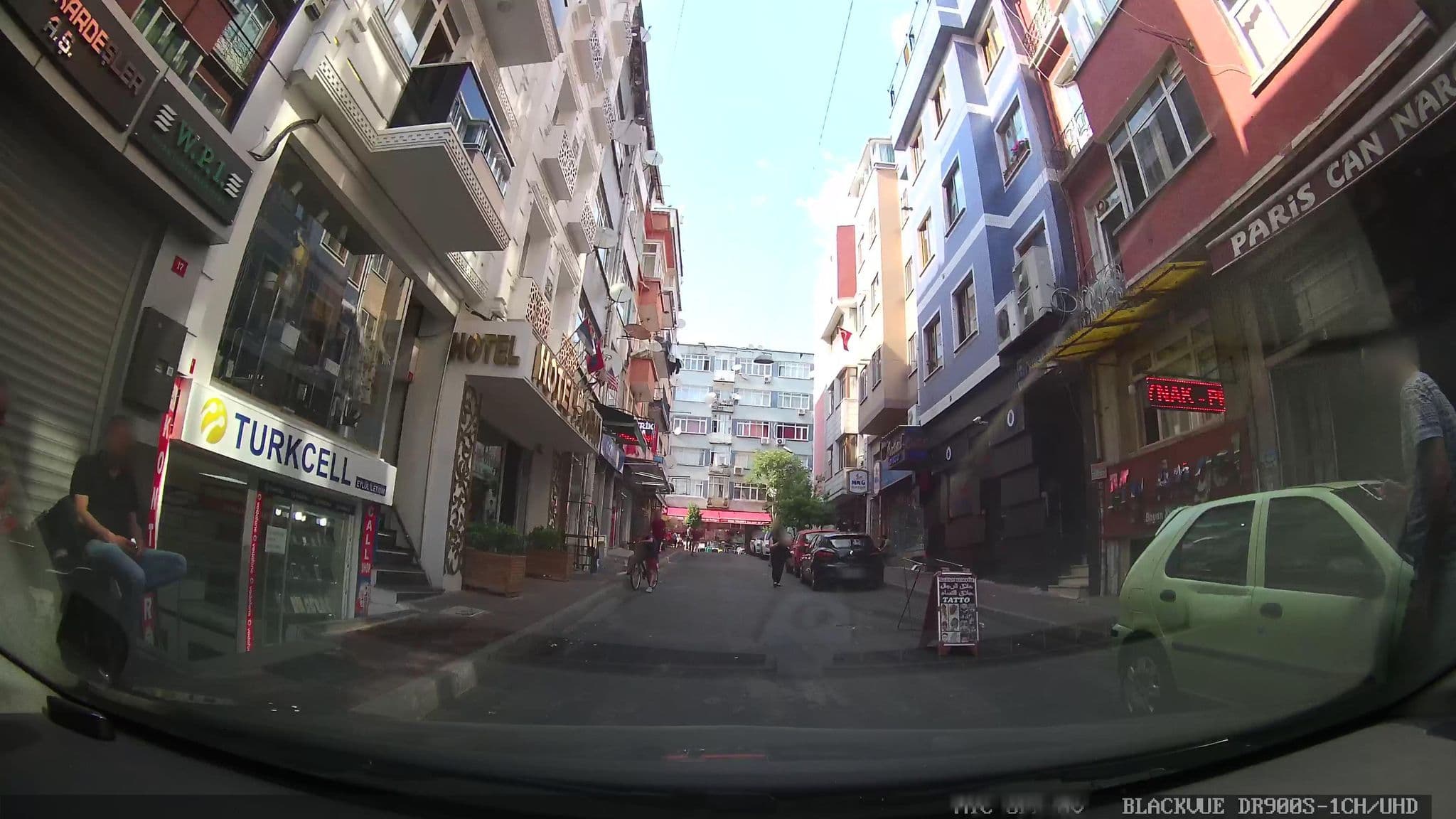 Street view near Örün Hotel, Istanbul