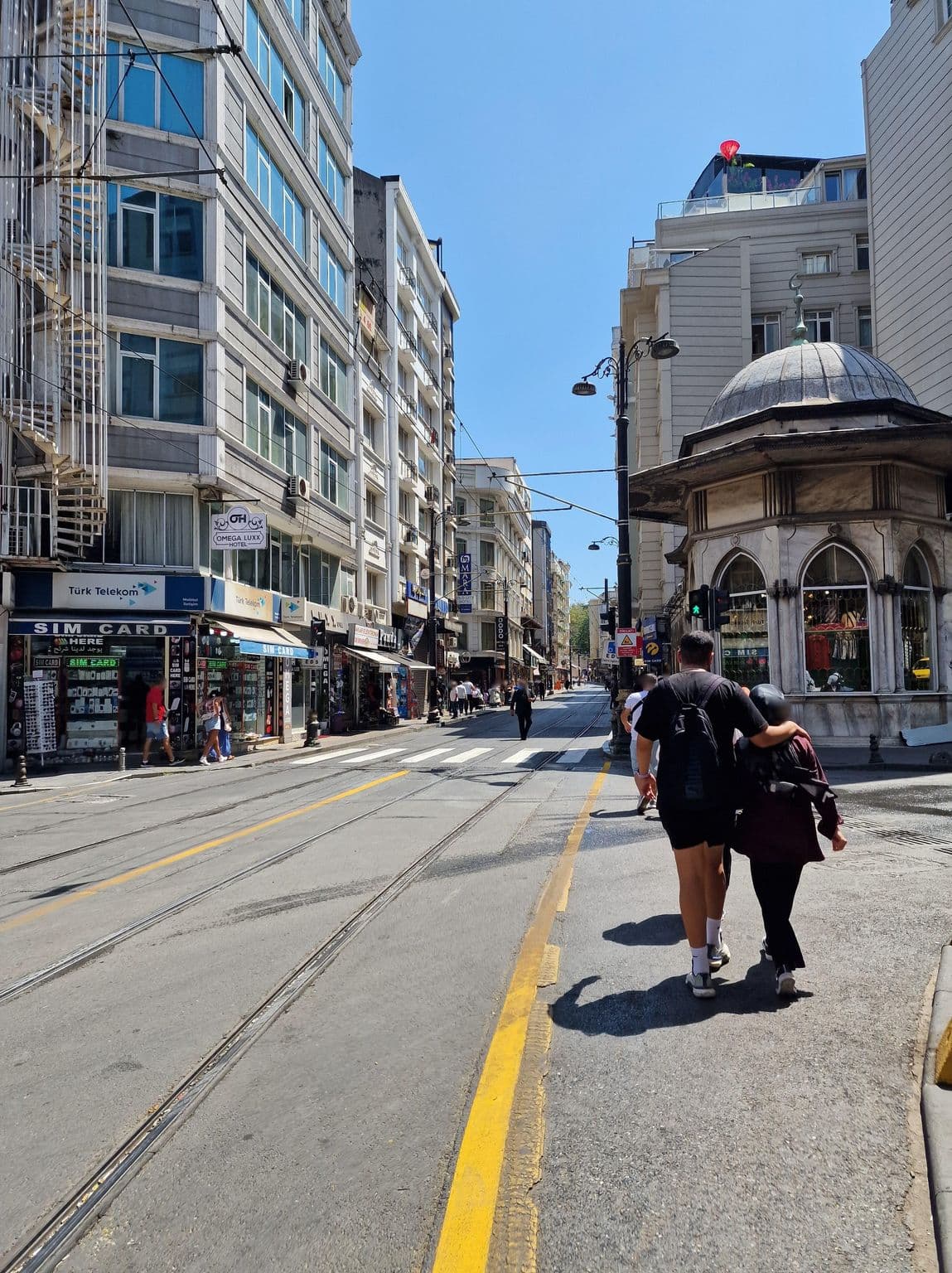 Street view near Mr. Bird, Eminönü