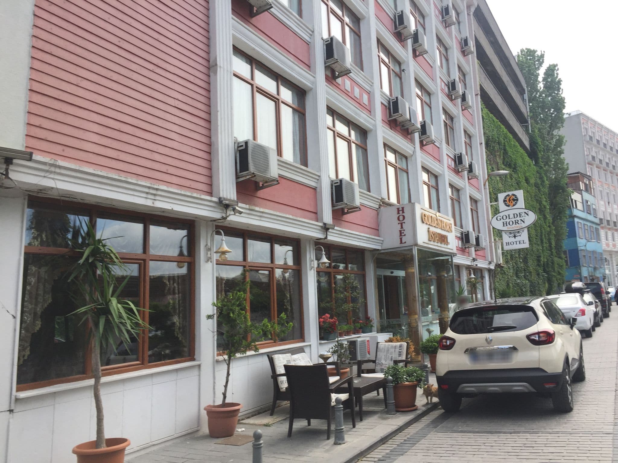 Street view near Golden Horn Istanbul, Eminönü — © sessiznotalar (CC BY-SA · Mapillary)