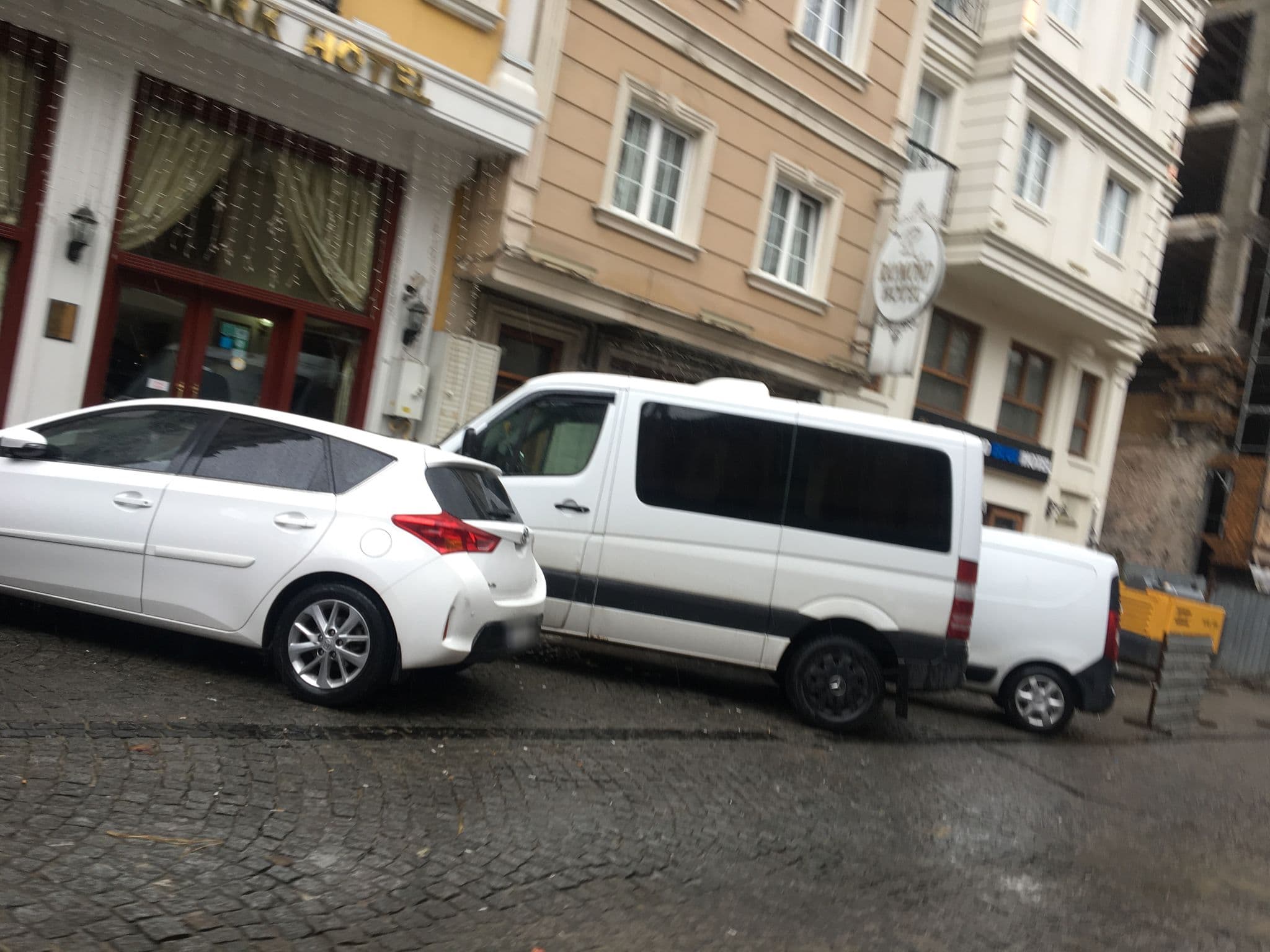 Street view near Sirkeci Park Hotel İstanbul, Eminönü