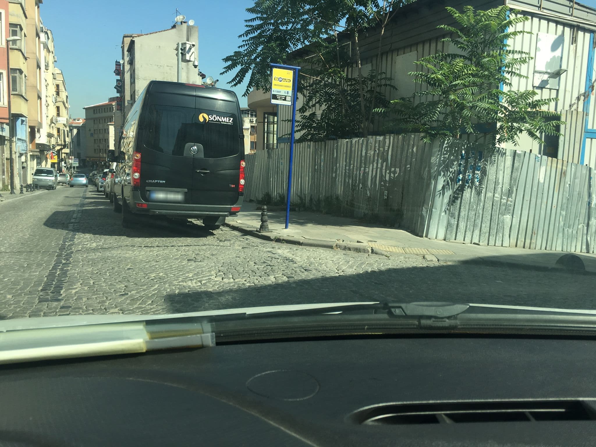 Street view near Viva Royal Hotel, Eminönü