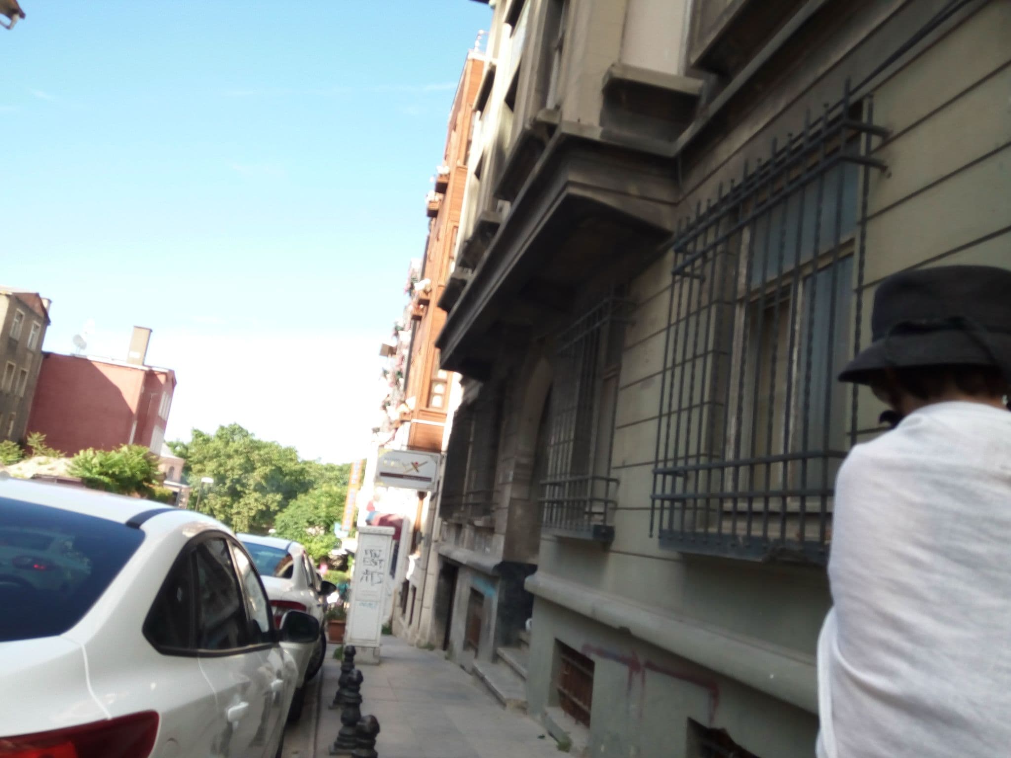 Street view near Hotel Istanbul Inn, Sultanahmet — © mapfool (CC BY-SA · Mapillary)