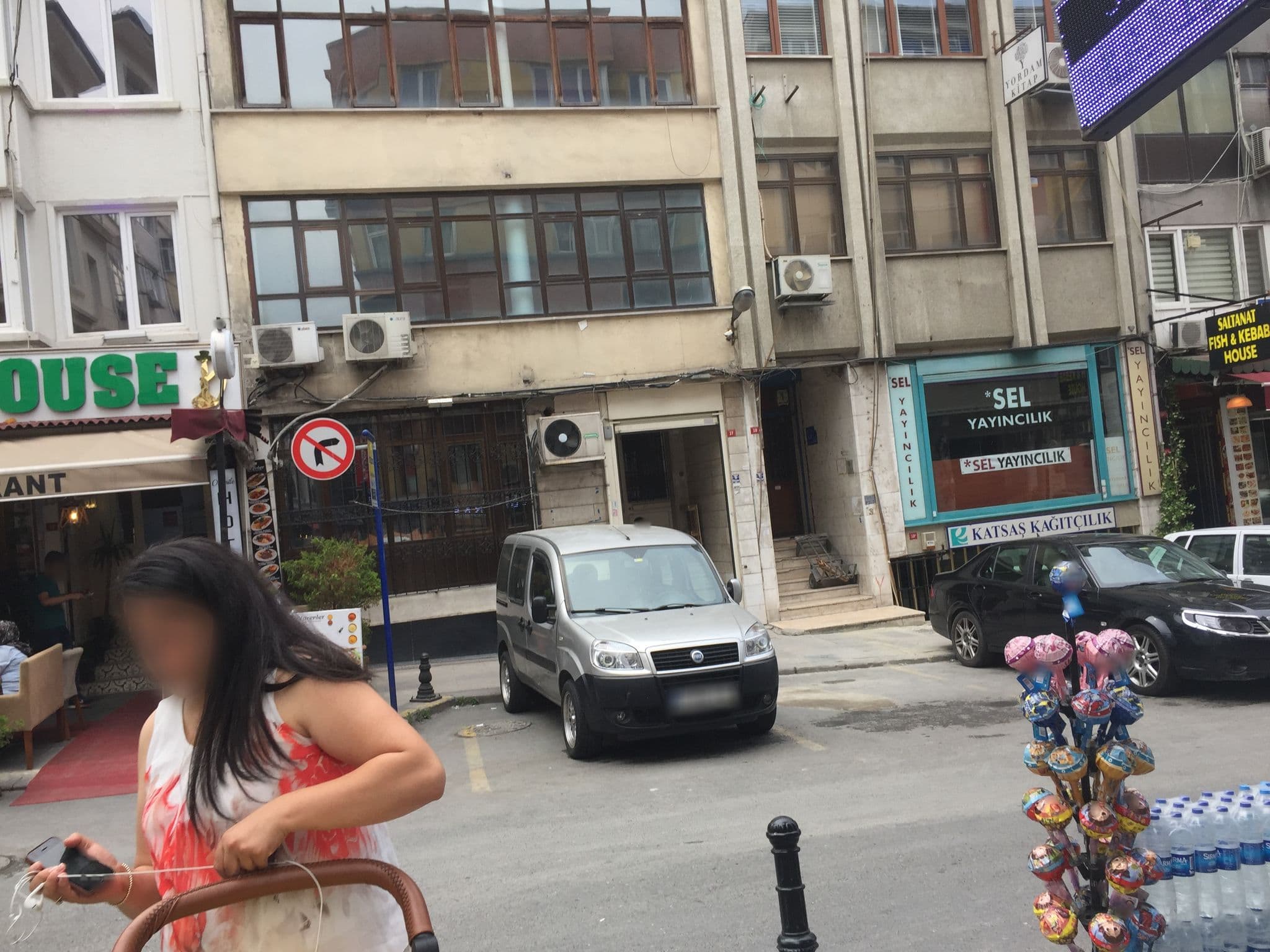 Street view near Old Mile Suites, Sultanahmet