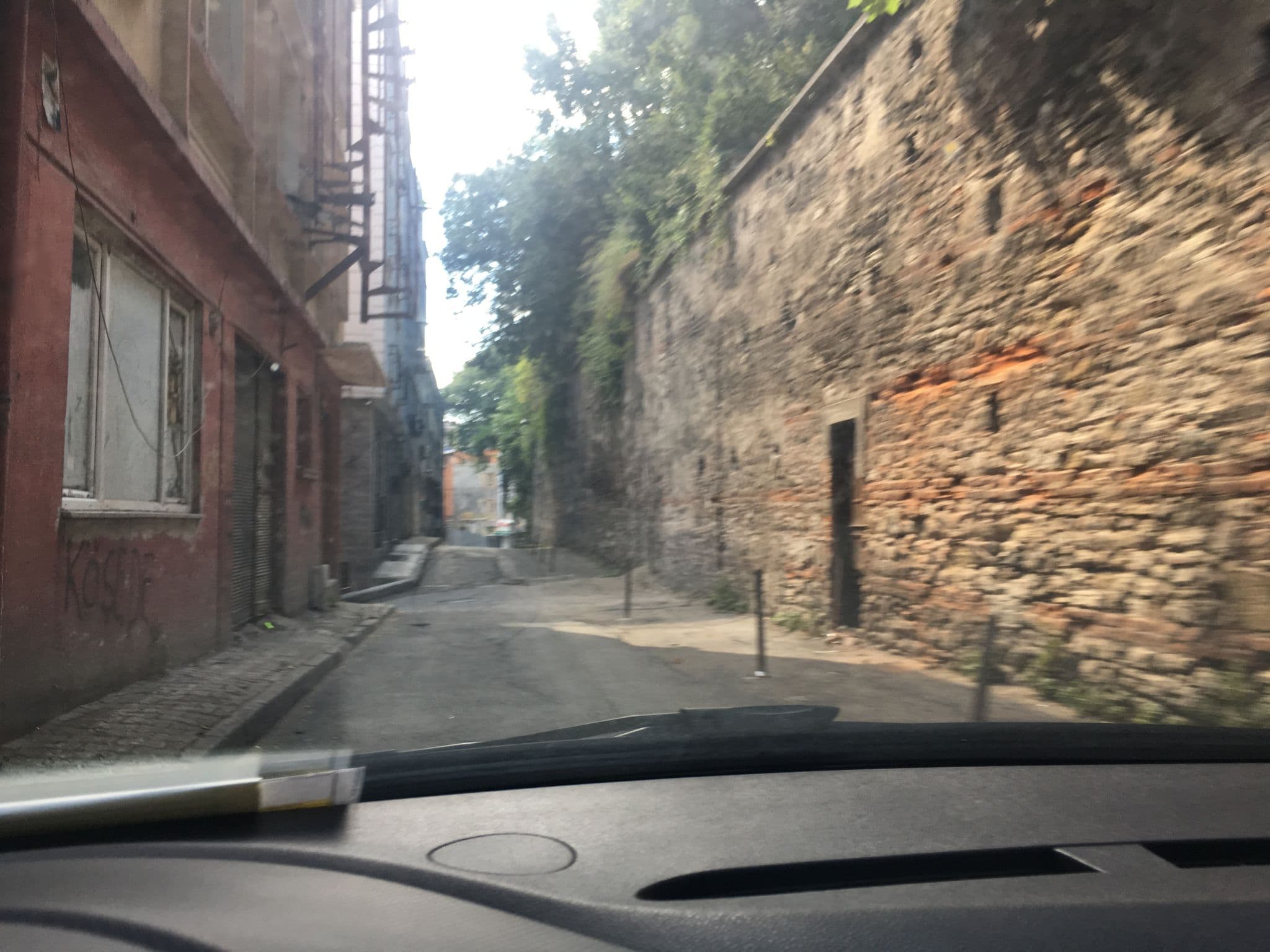 Street view near Hal hotel, Eminönü — © myusufuyan (CC BY-SA · Mapillary)
