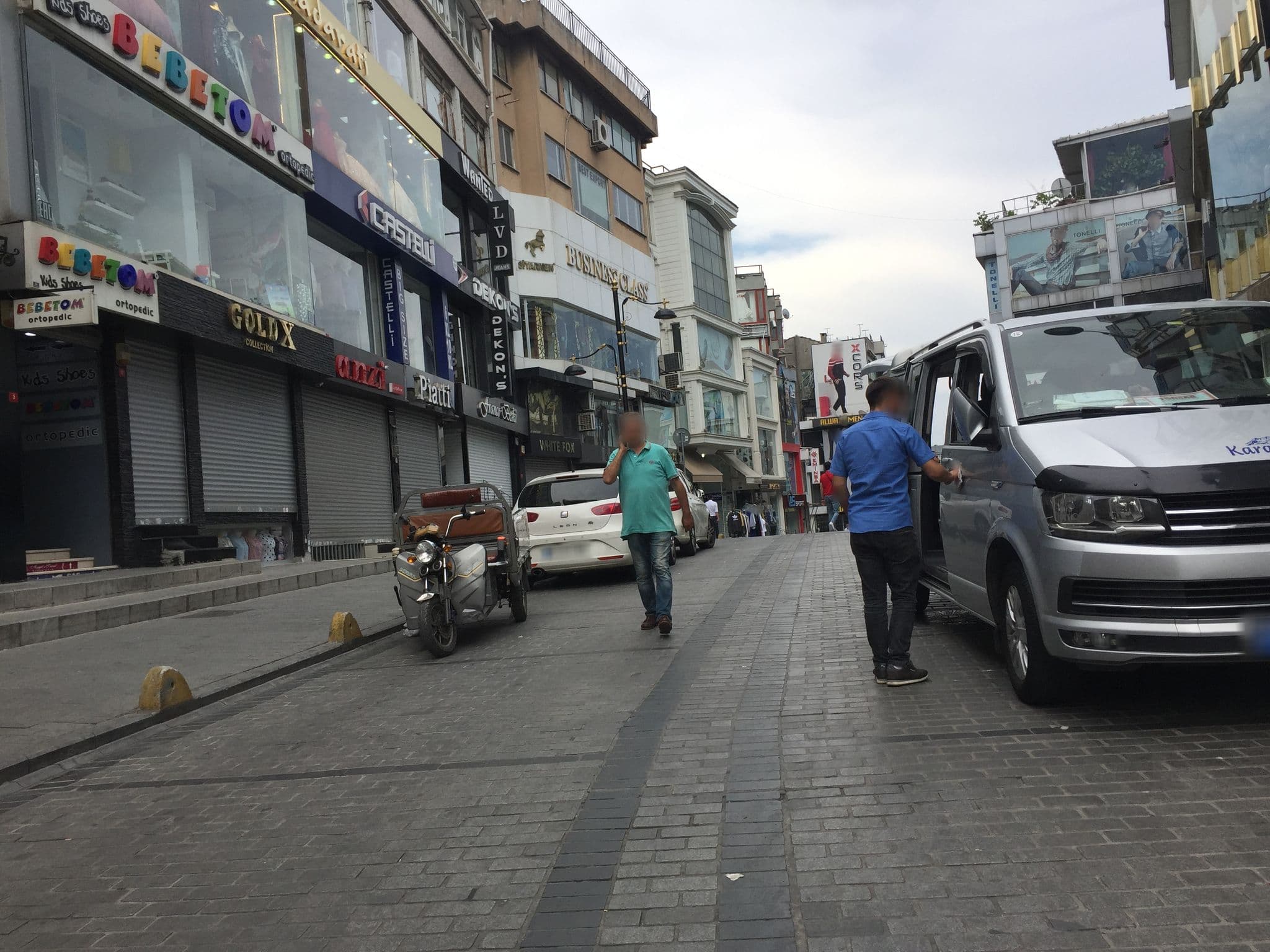 Street view near Akgun hotel, Istanbul