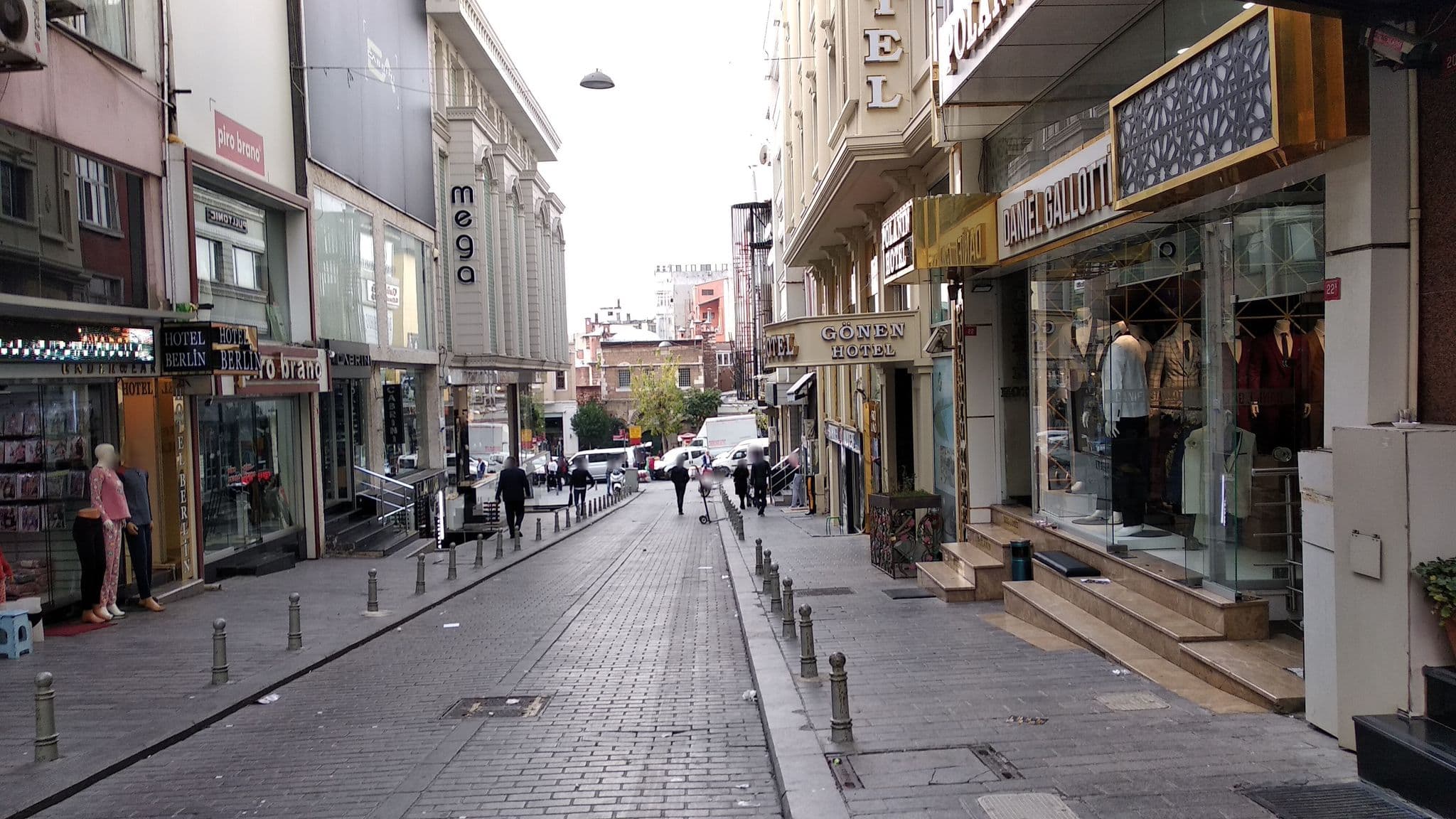 Street view near Maycan Hotel, Istanbul — © boracasli (CC BY-SA · Mapillary)