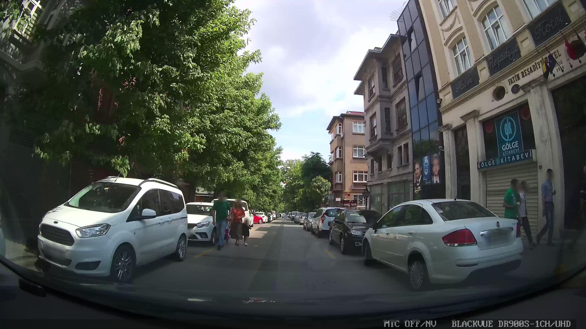 Street view near Fatih reşadiye hotel, Istanbul