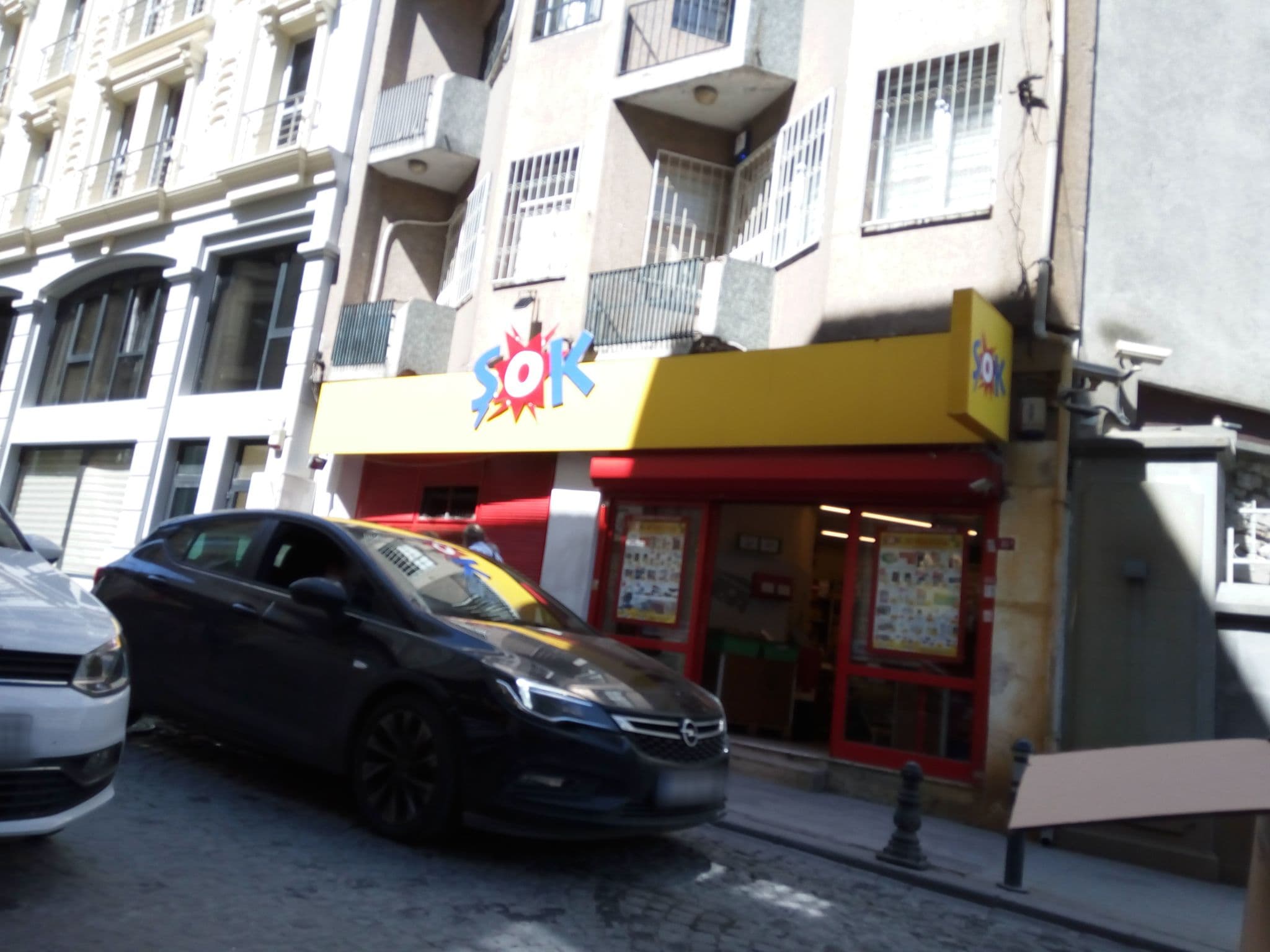 Street view near Mina Hotel, Sultanahmet