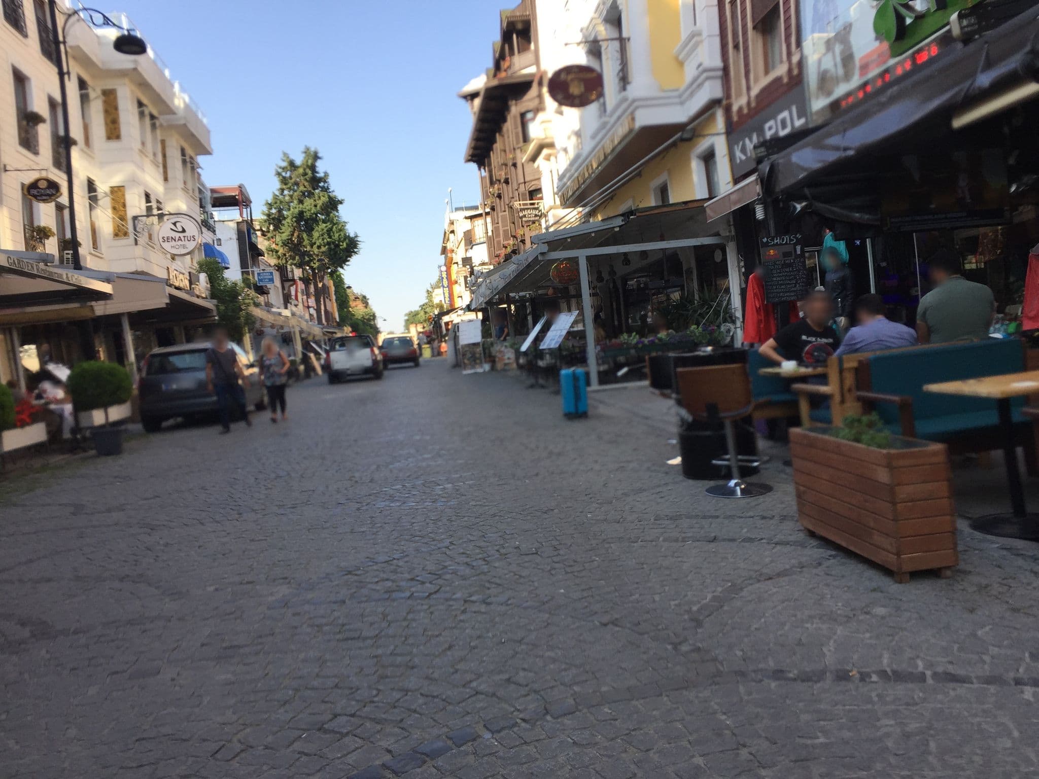 Street view near Osman han hotel, Sultanahmet — © sessiznotalar (CC BY-SA · Mapillary)