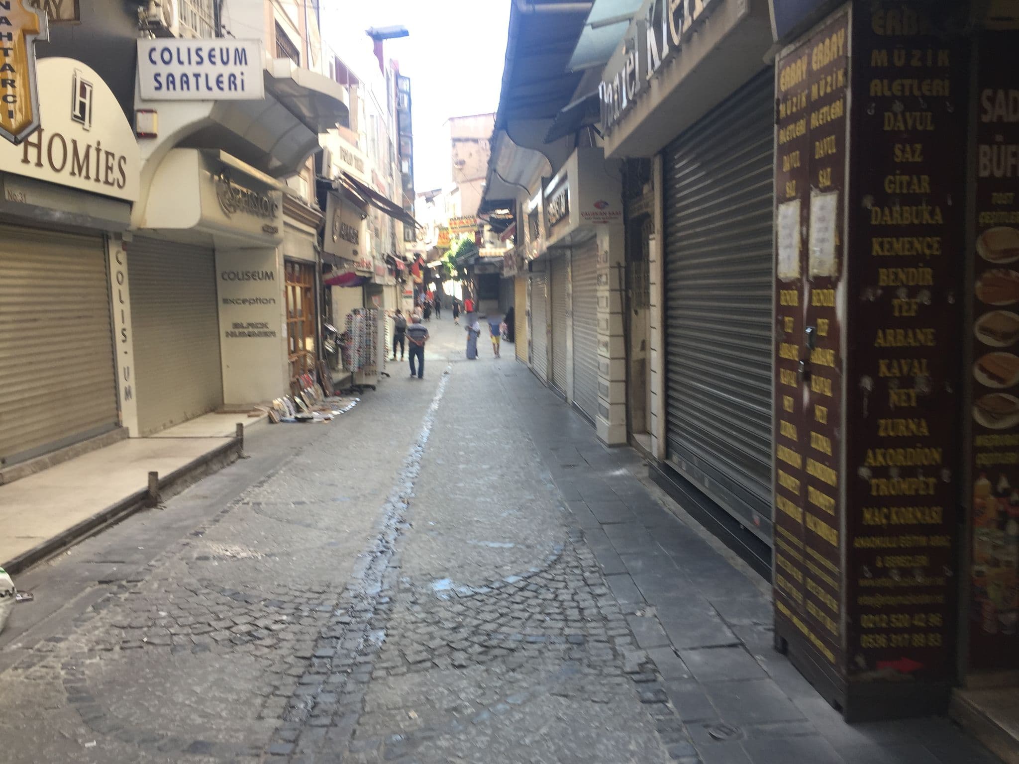 Street view near Küçük Aktar Hanı, Eminönü — © sessiznotalar (CC BY-SA · Mapillary)