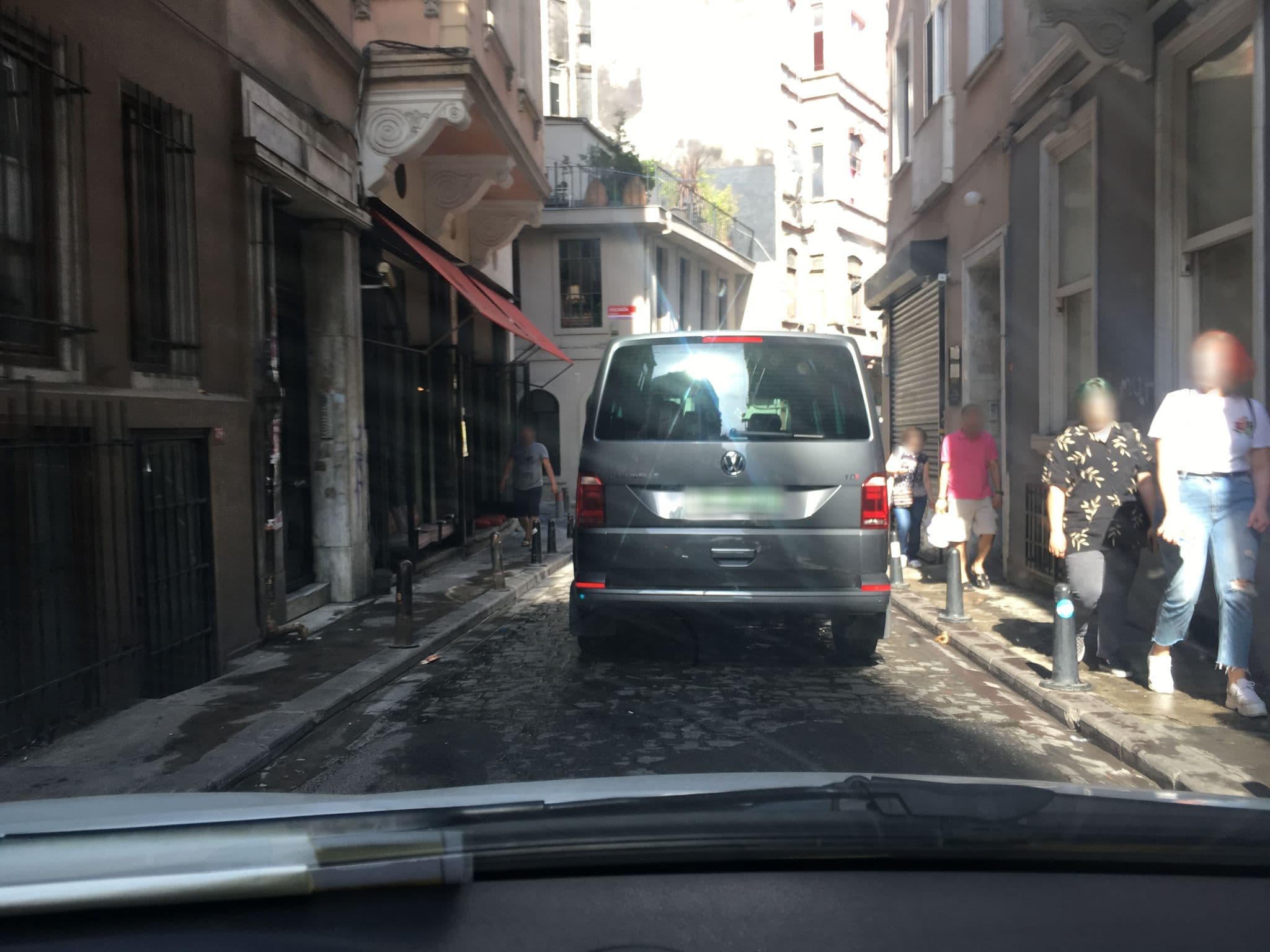 Street view near Corinne, Eminönü