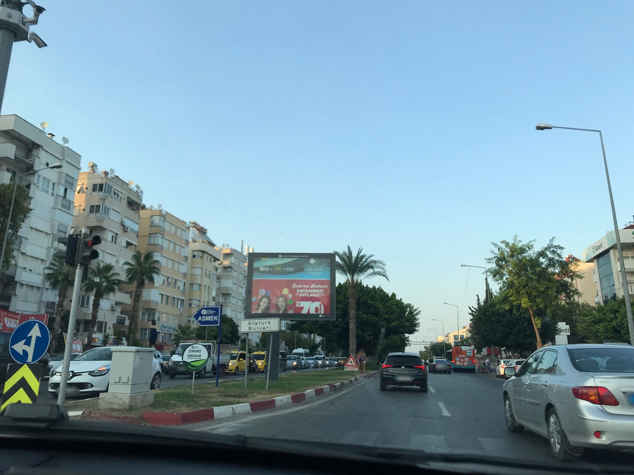 Street view near Türkay hotel, Bahtılı — © ferahkoksal (CC BY-SA · Mapillary)