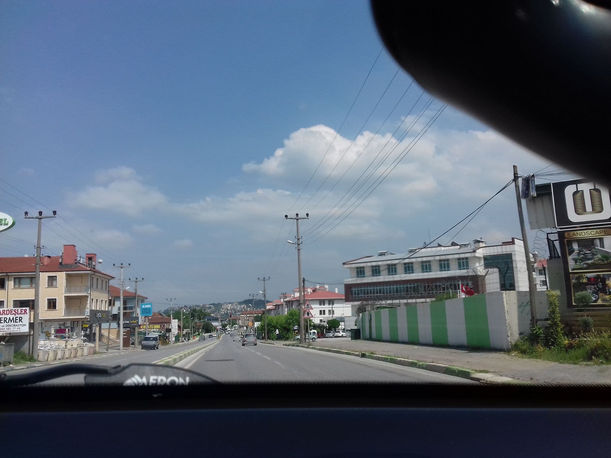 Street view near Mox Hotel Welness & Spa, Sapanca — © burakonder (CC BY-SA · Mapillary)