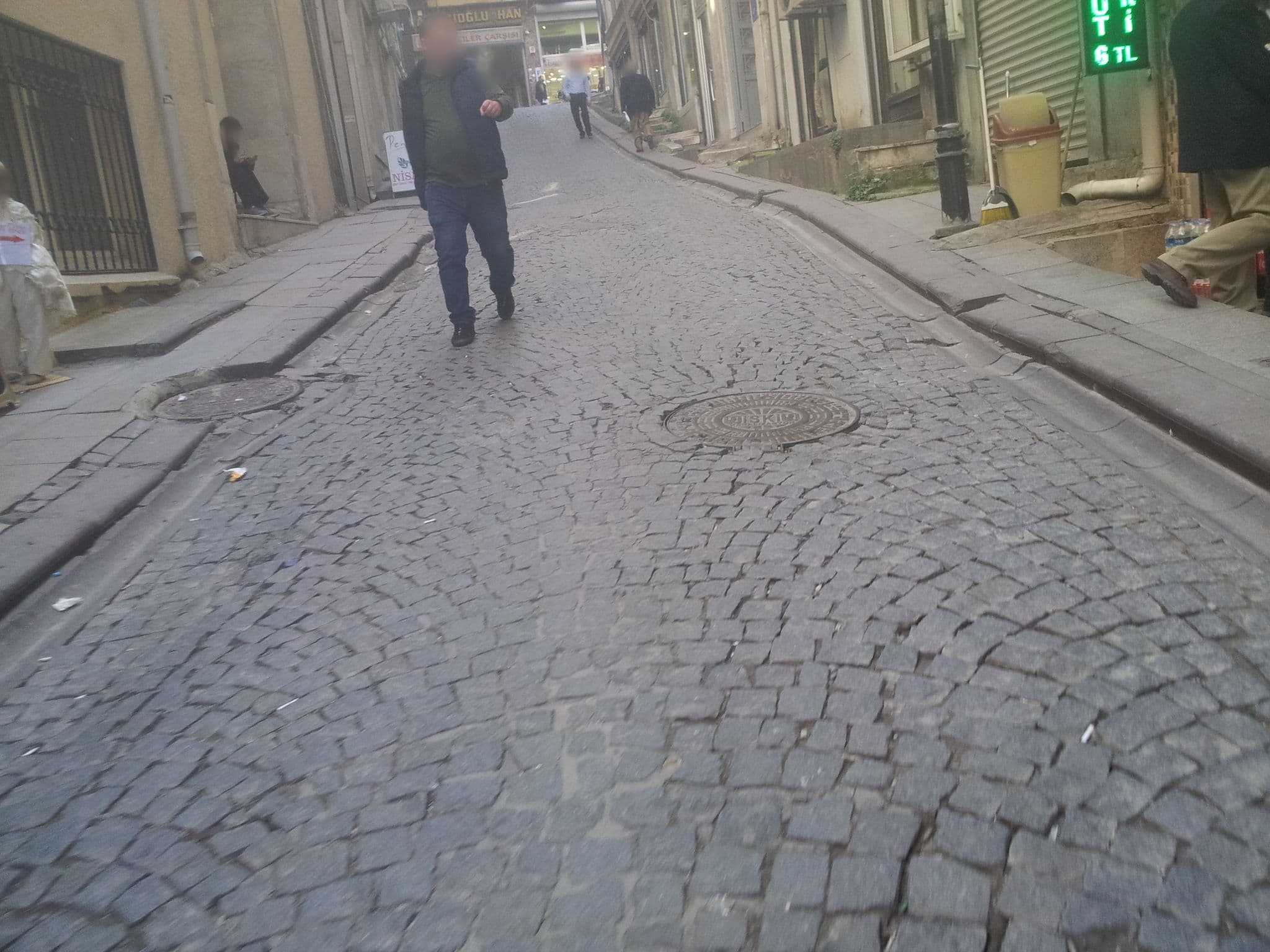Street view near Orientbank Hotel Istanbul, Eminönü