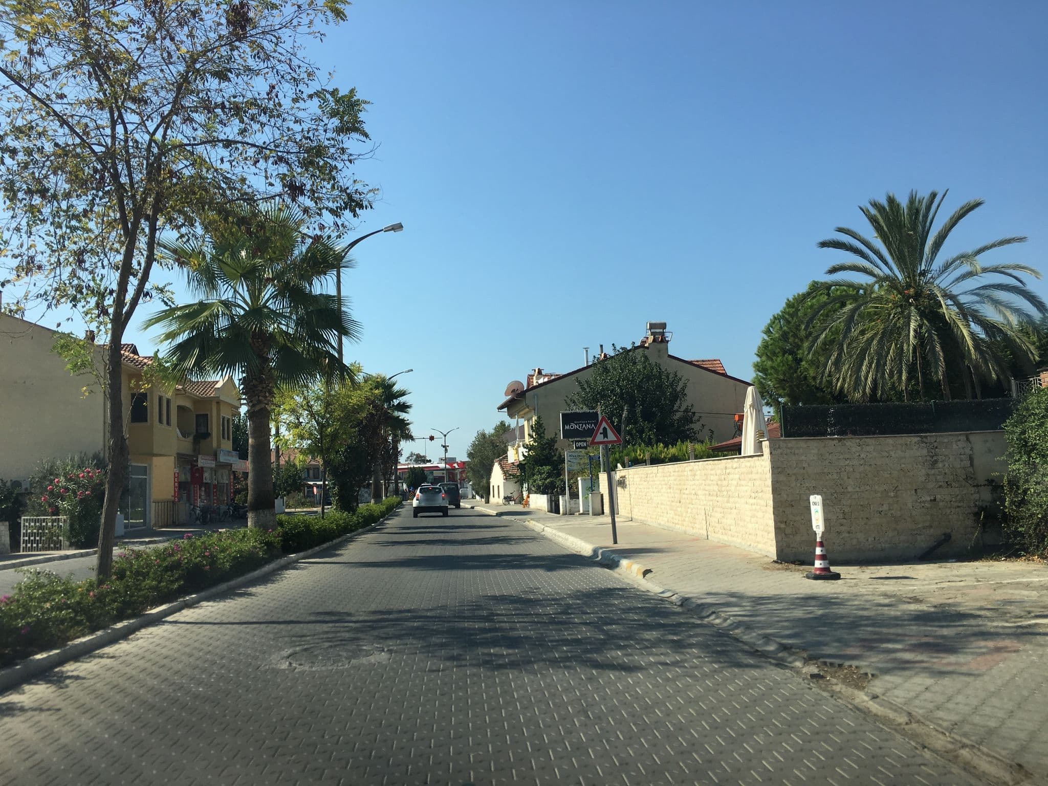 Street view near Konaksu, Dalyan — © empty (CC BY-SA · Mapillary)