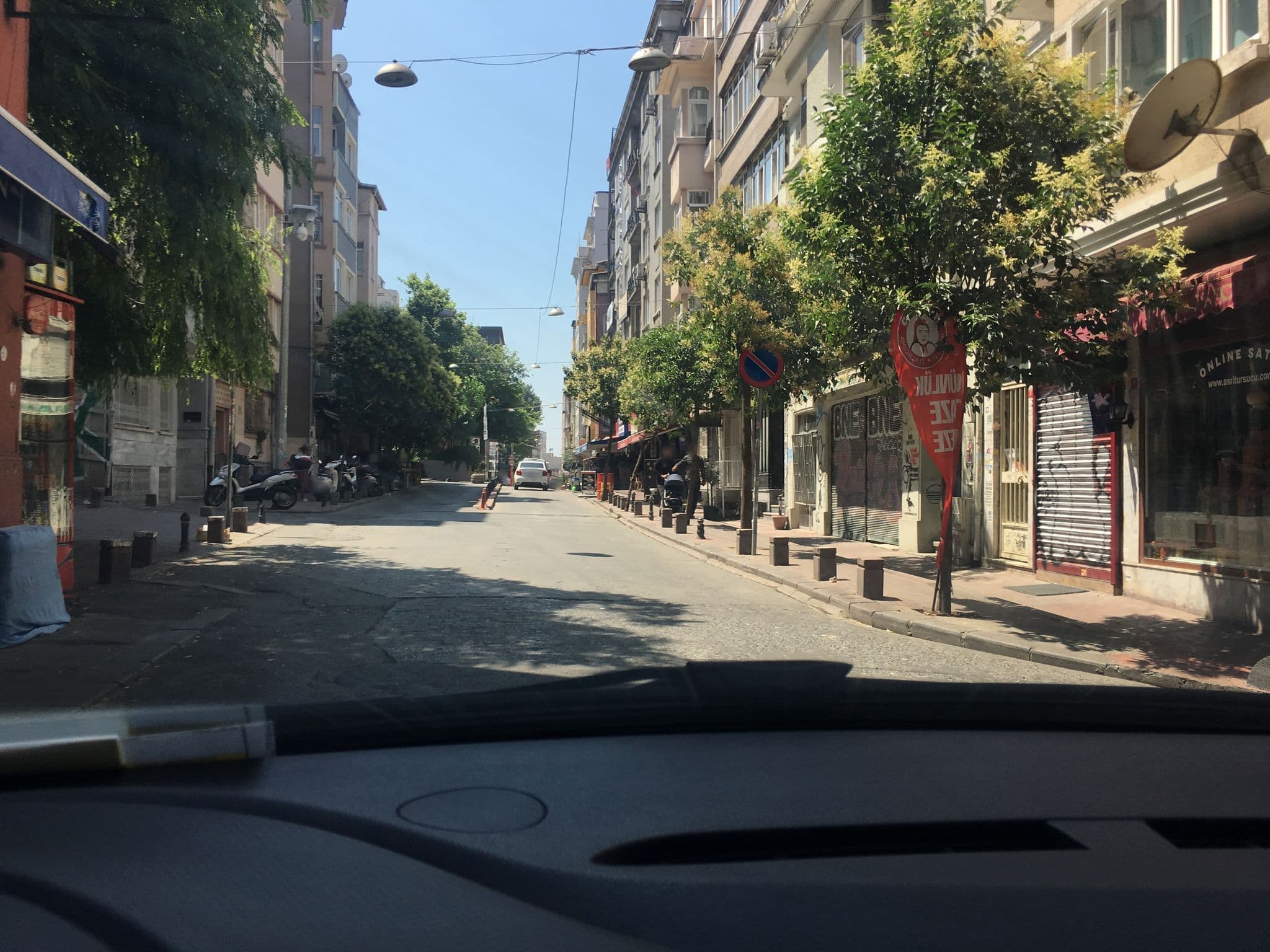 Street view near Orka Taksim, Eminönü