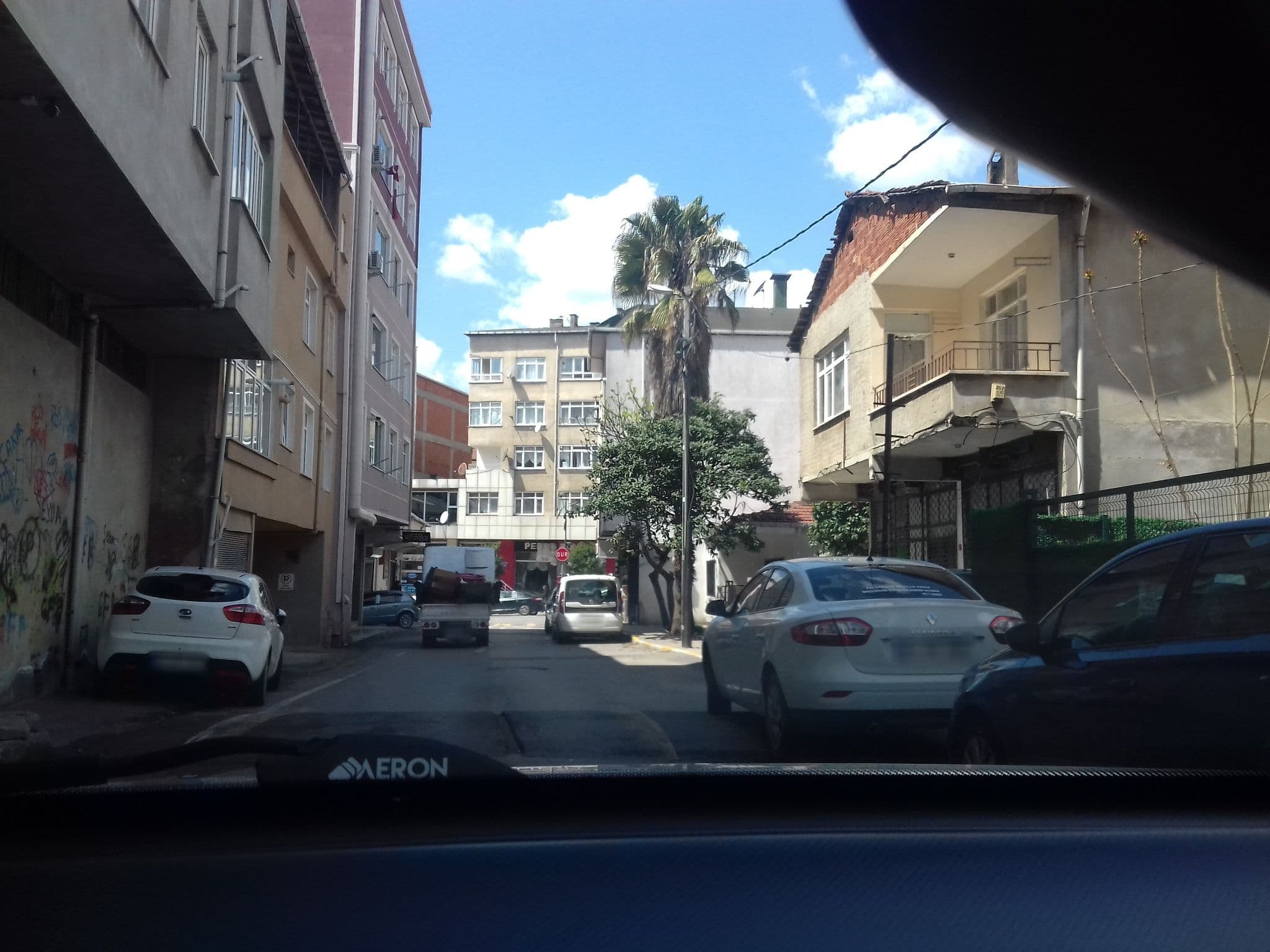 Street view near Maison d'hôtes, Sultanbeyli — © burakonder (CC BY-SA · Mapillary)
