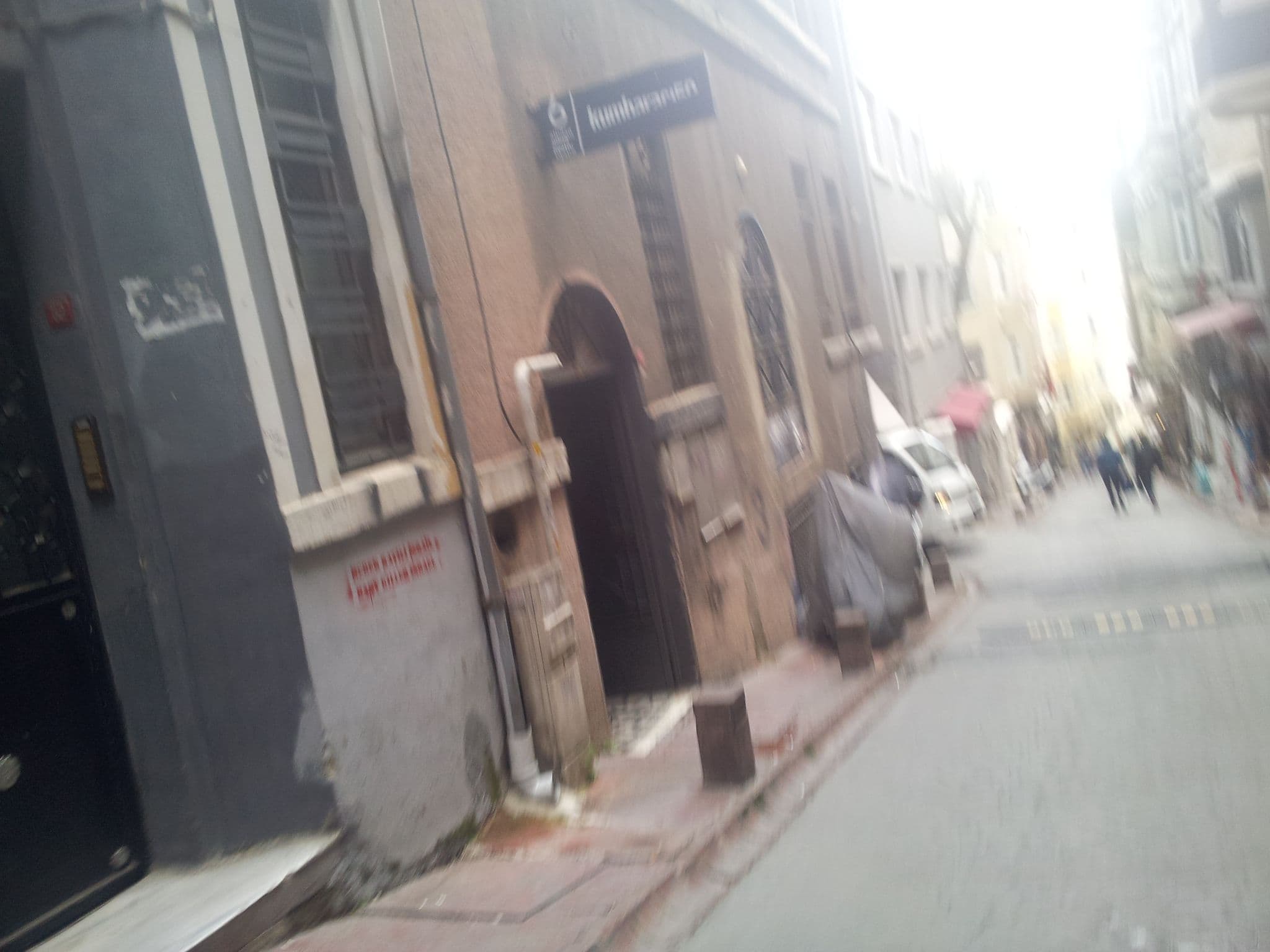 Street view near Kumbaracı Apartments & Suites, Eminönü