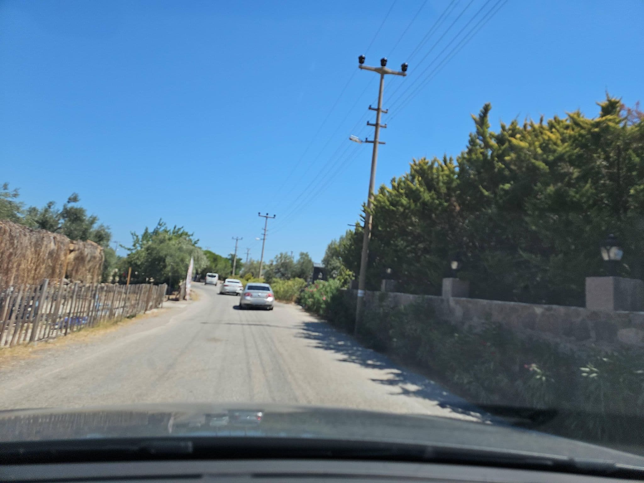 Street view near Assuva Camping, Behram — © observer17 (CC BY-SA · Mapillary)