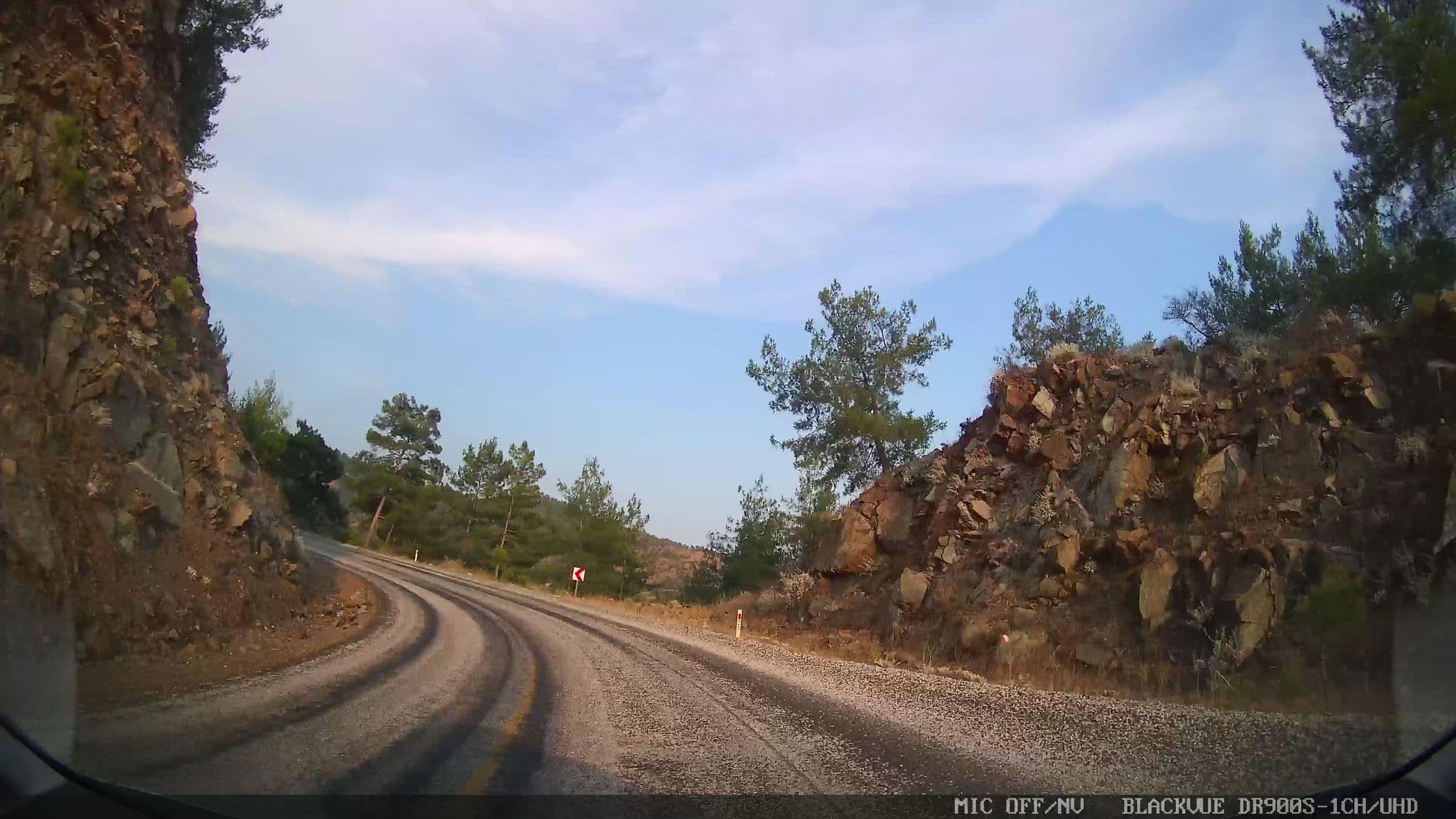 Street view near Площадка с видом на озеро и город. Wildfreeway, Dalyan — © asturksever (CC BY-SA · Mapillary)