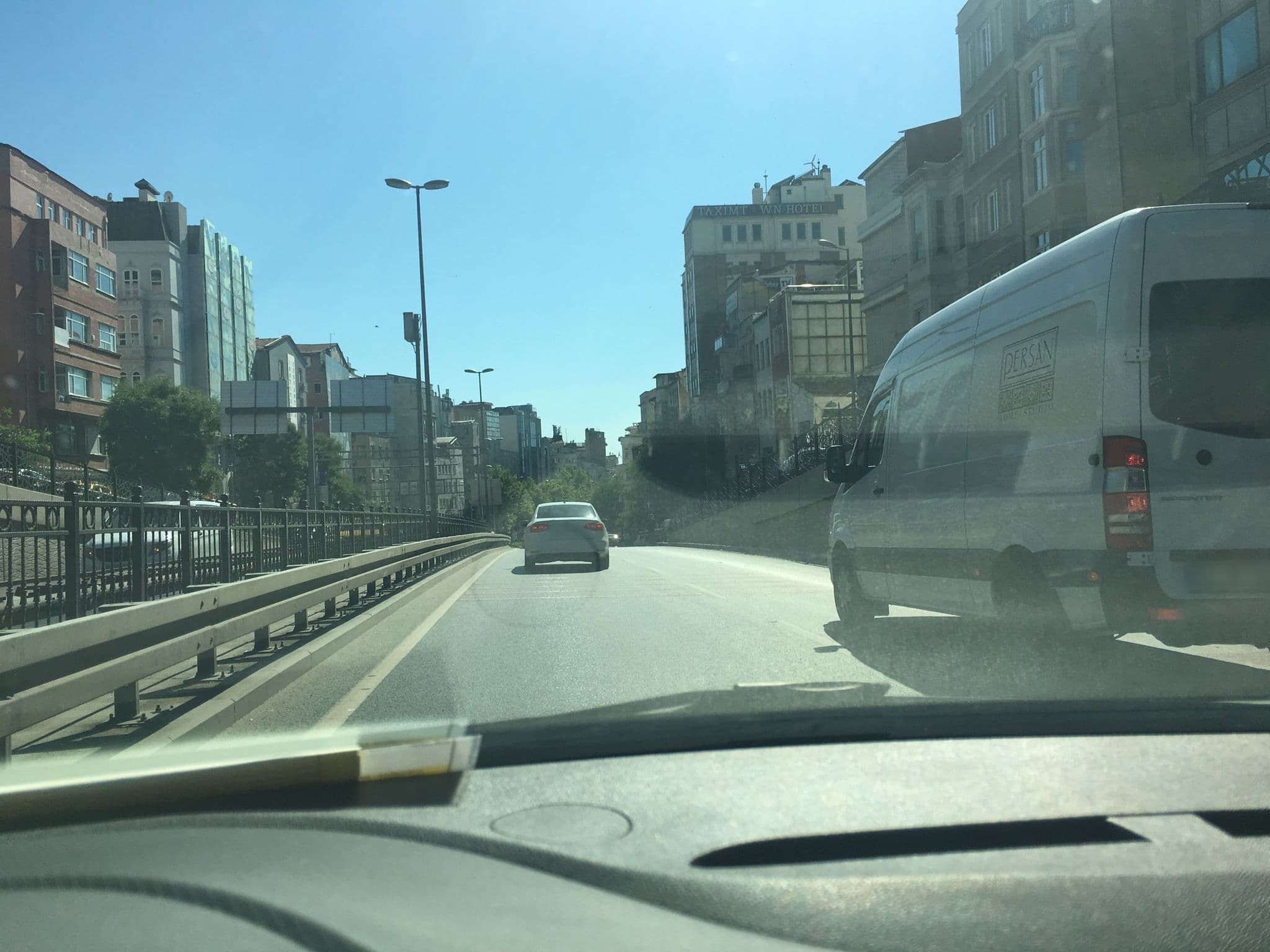 Street view near Çiğdem Boutique Hotel, Eminönü