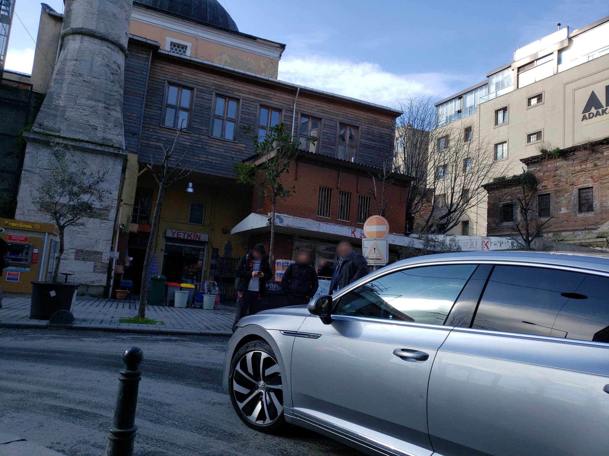 Street view near Palazzo Suit, Eminönü