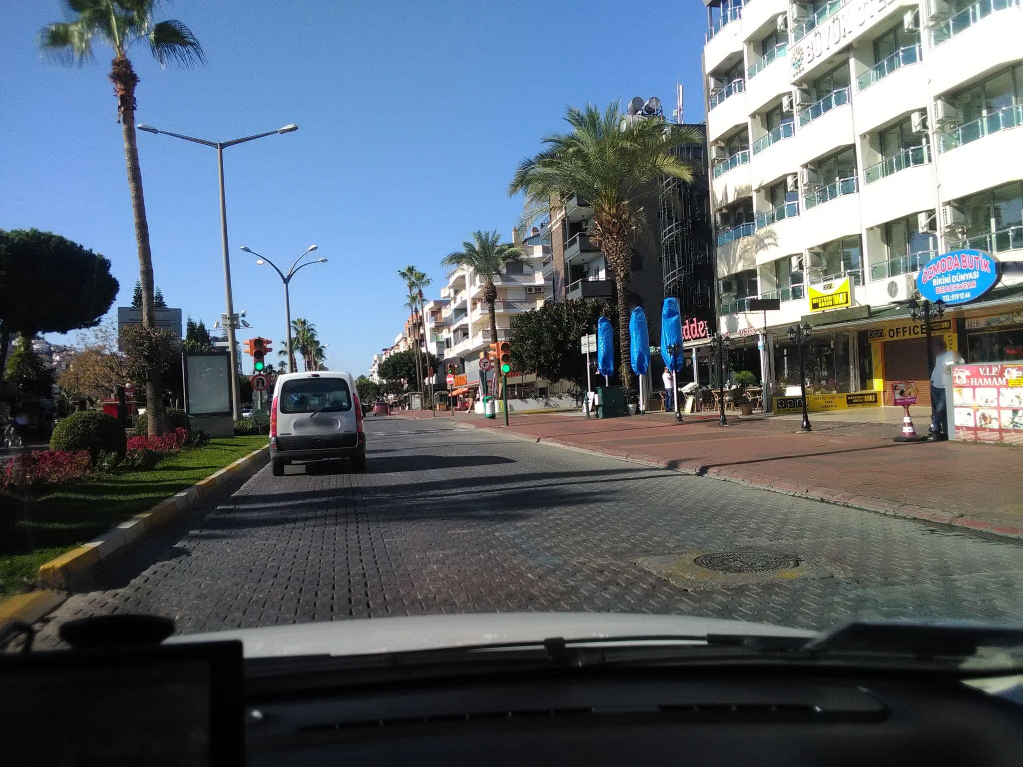 Street view near Otel Boulevard, Alanya — © andershl (CC BY-SA · Mapillary)