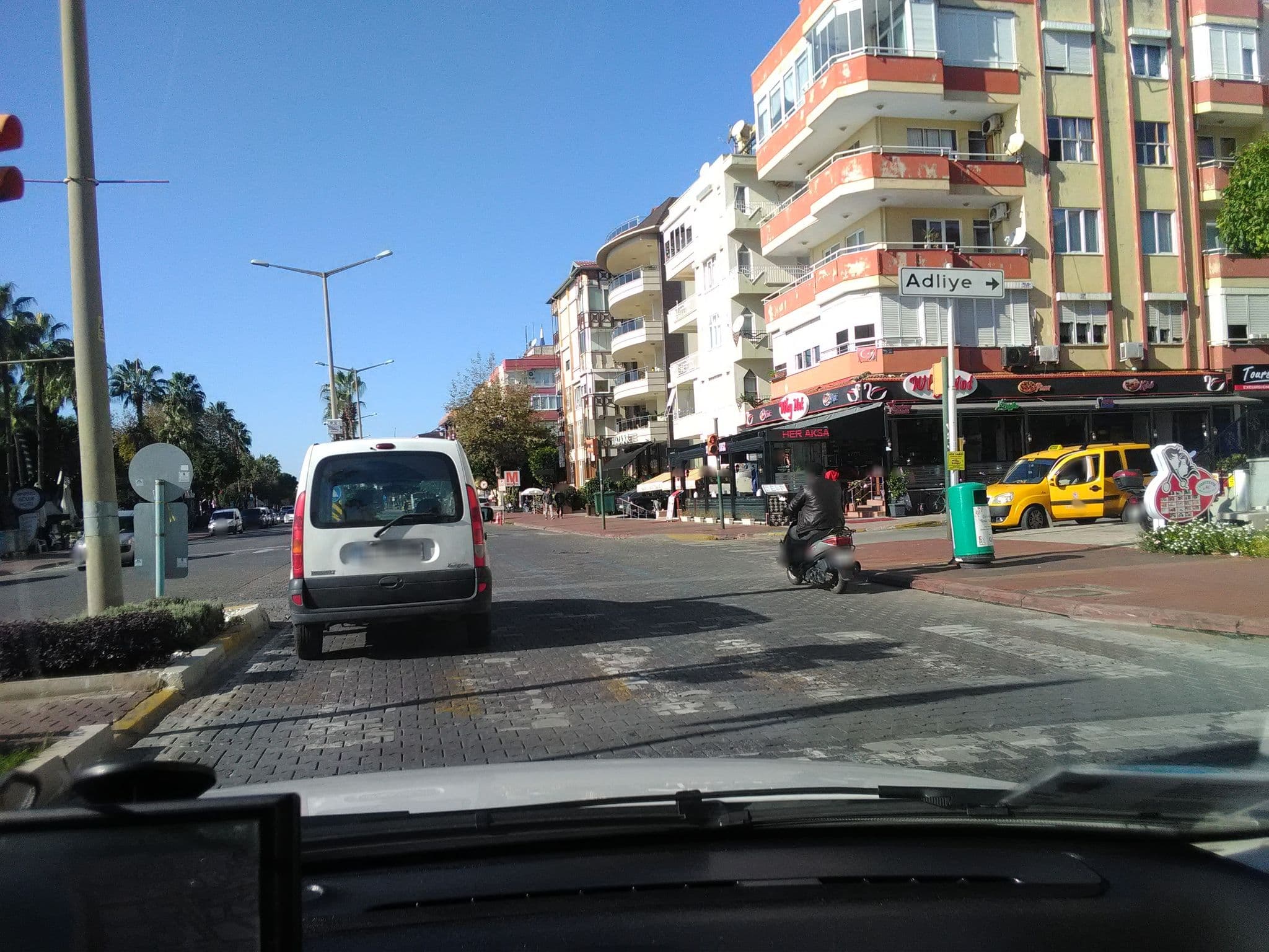 Street view near Çimen, Alanya — © andershl (CC BY-SA · Mapillary)