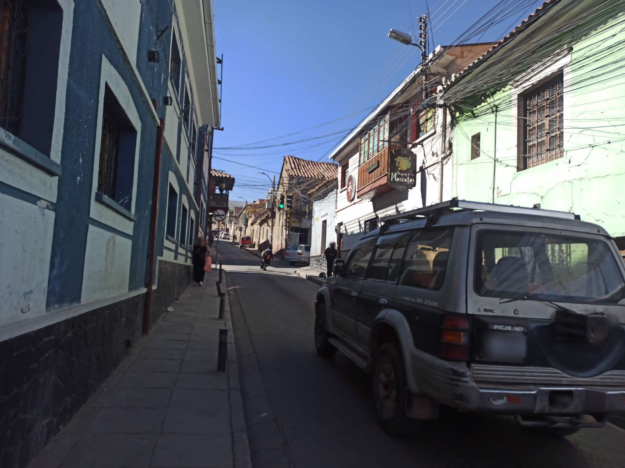 Street view near Hostal Tukos las 3 Portadas, Potosí — © juanfajardobo (CC BY-SA · Mapillary)