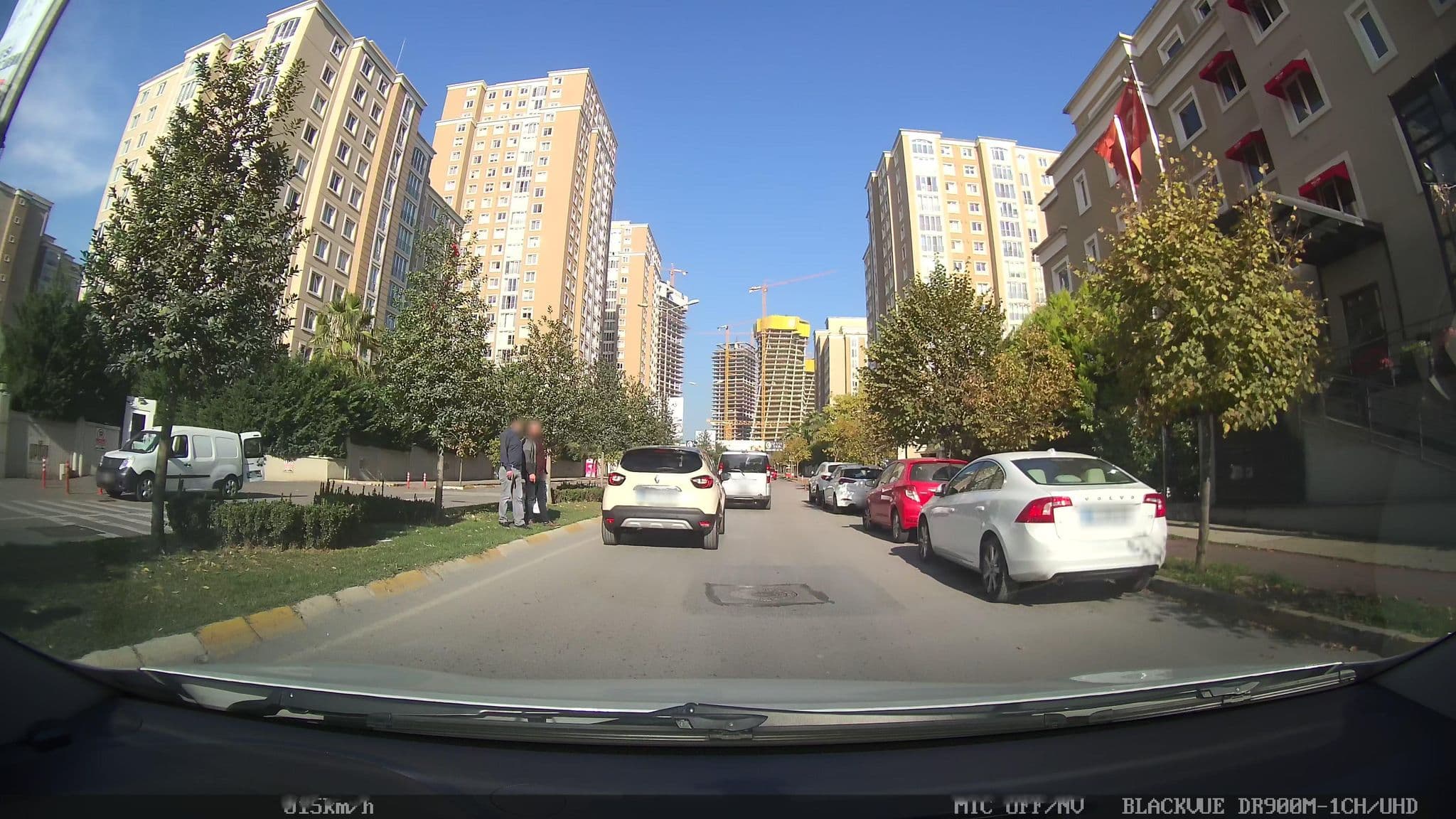 Street view near The Gate Suites, Ataşehir — © ahmetegri (CC BY-SA · Mapillary)