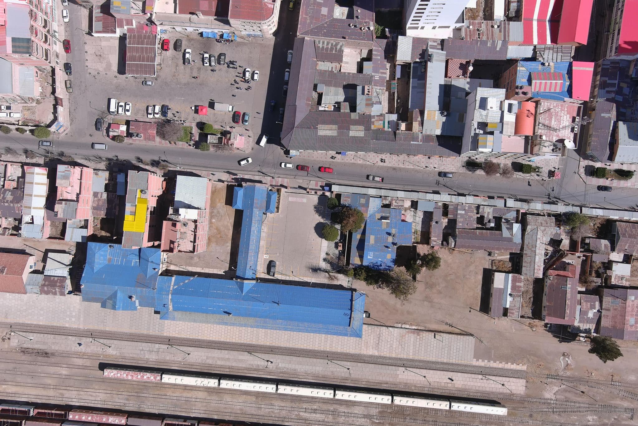 Street view near Alojamiento Copacabana, Oruro — © rodolfovar (CC BY-SA · Mapillary)