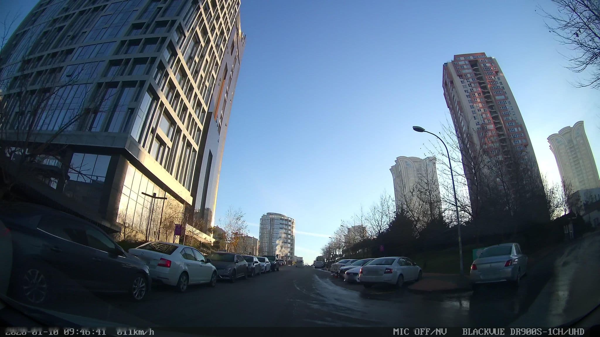 Street view near Radisson Blu Hotel Istanbul Asia, Ataşehir — © yercizenler (CC BY-SA · Mapillary)